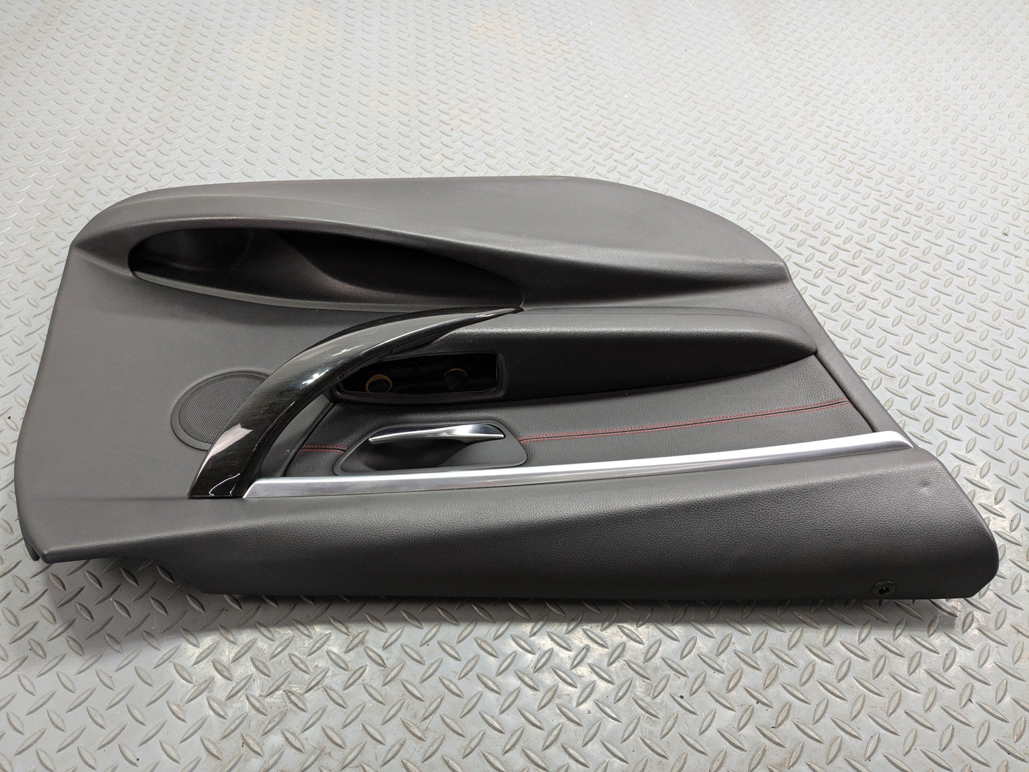 2016 - 2019 OEM BMW 330I FRONT LEFT DRIVER SIDE INTERIOR DOOR TRIM PANEL BLACK