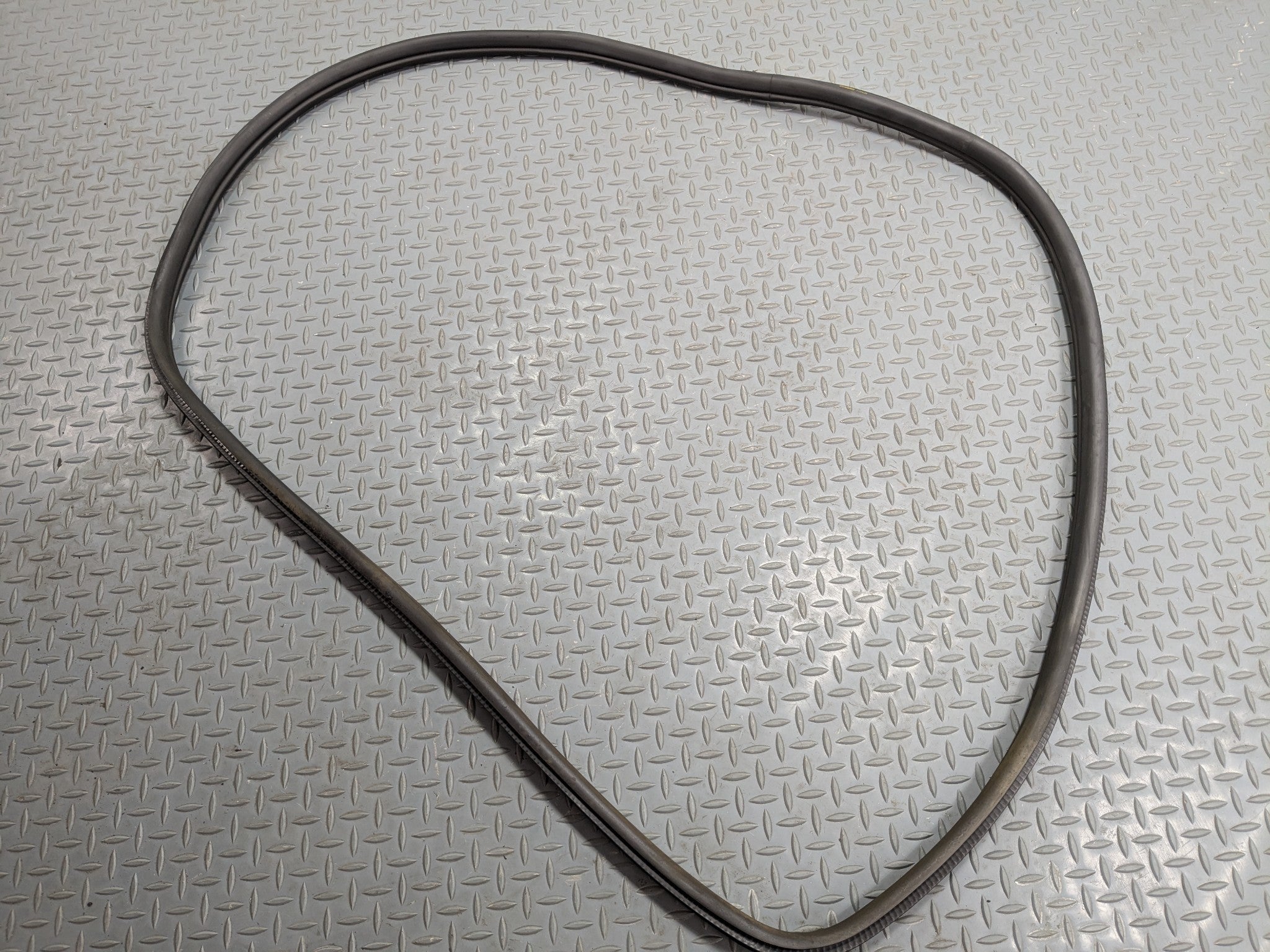 2016 - 2019 OEM BMW 330I REAR RIGHT SIDE DOOR SEAL WEATHER STRIPPING RUBBER