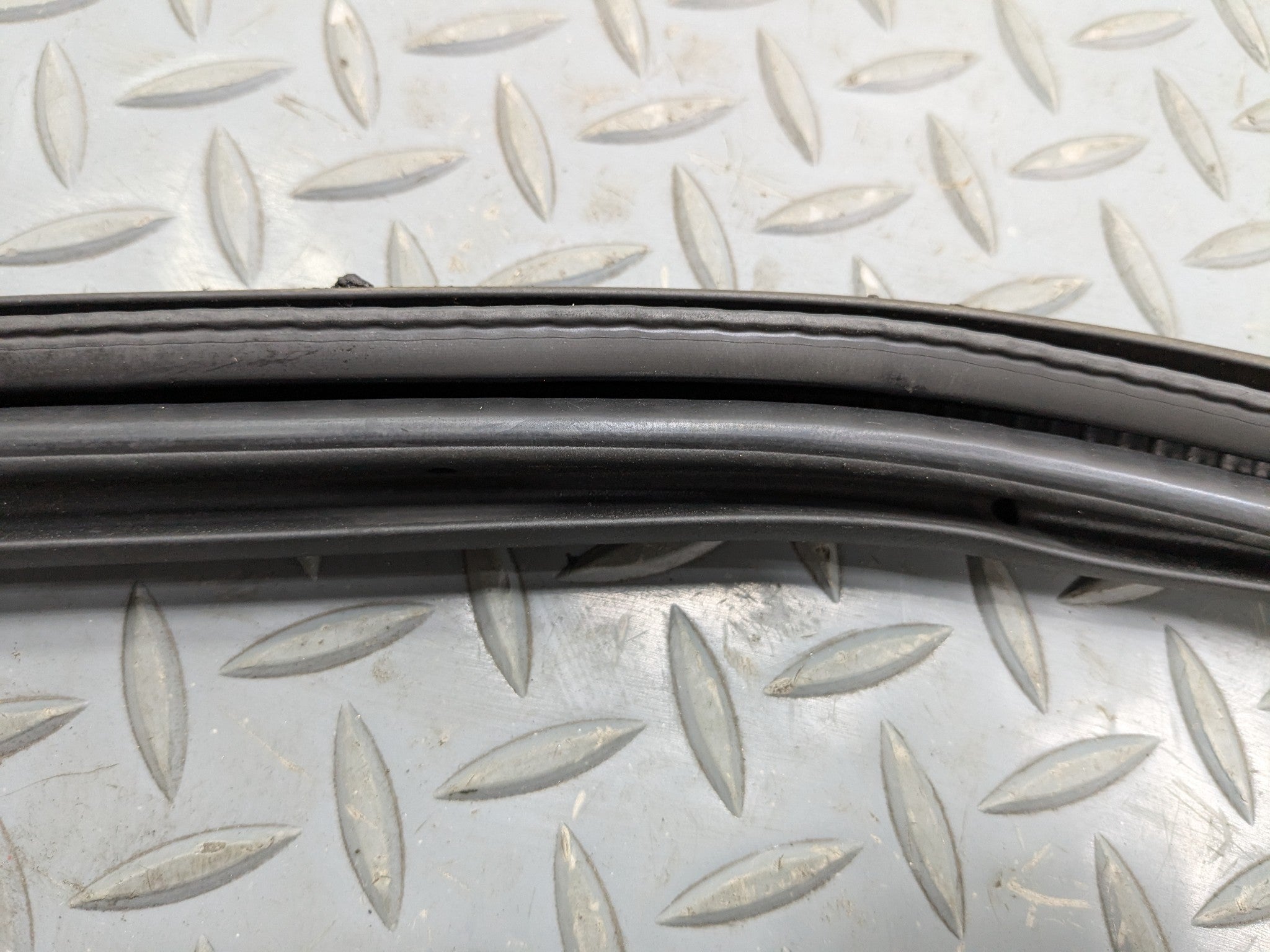 2016 - 2019 OEM BMW 330I REAR RIGHT SIDE DOOR SEAL WEATHER STRIPPING RUBBER