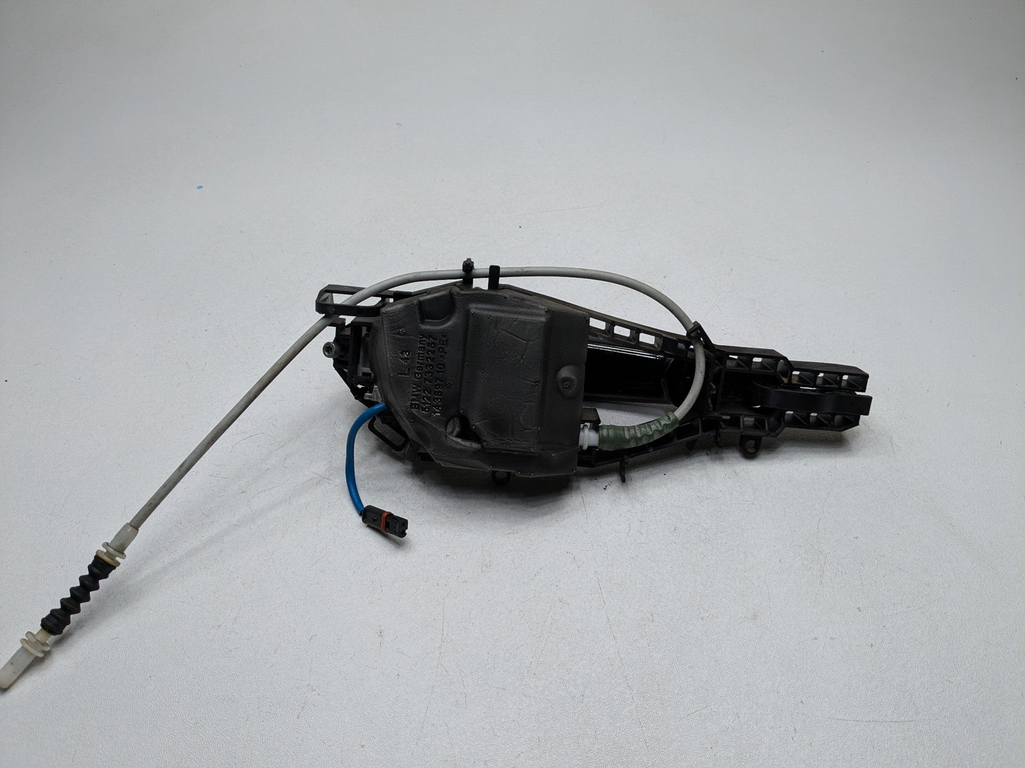 2016 - 2019 OEM BMW 330I REAR LEFT DRIVER SIDE EXTERIOR DOOR HANDLE BLACK