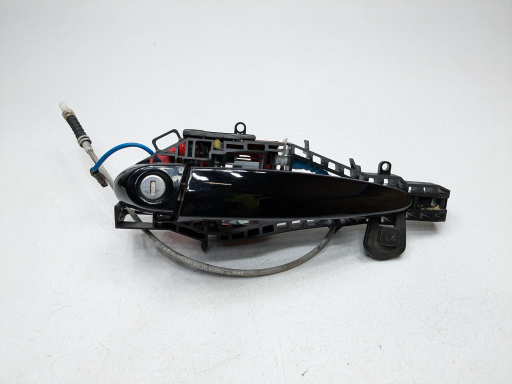 2016 - 2019 OEM BMW 330I FRONT LEFT DRIVER SIDE EXTERIOR DOOR HANDLE BLACK
