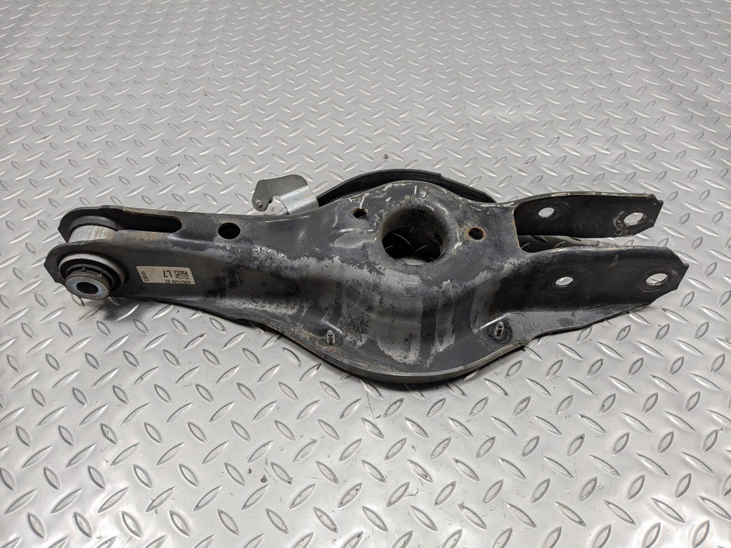 2016 - 2019 OEM BMW 330I REAR LEFT DRIVER SIDE LOWER CONTROL ARM SPRING PERCH