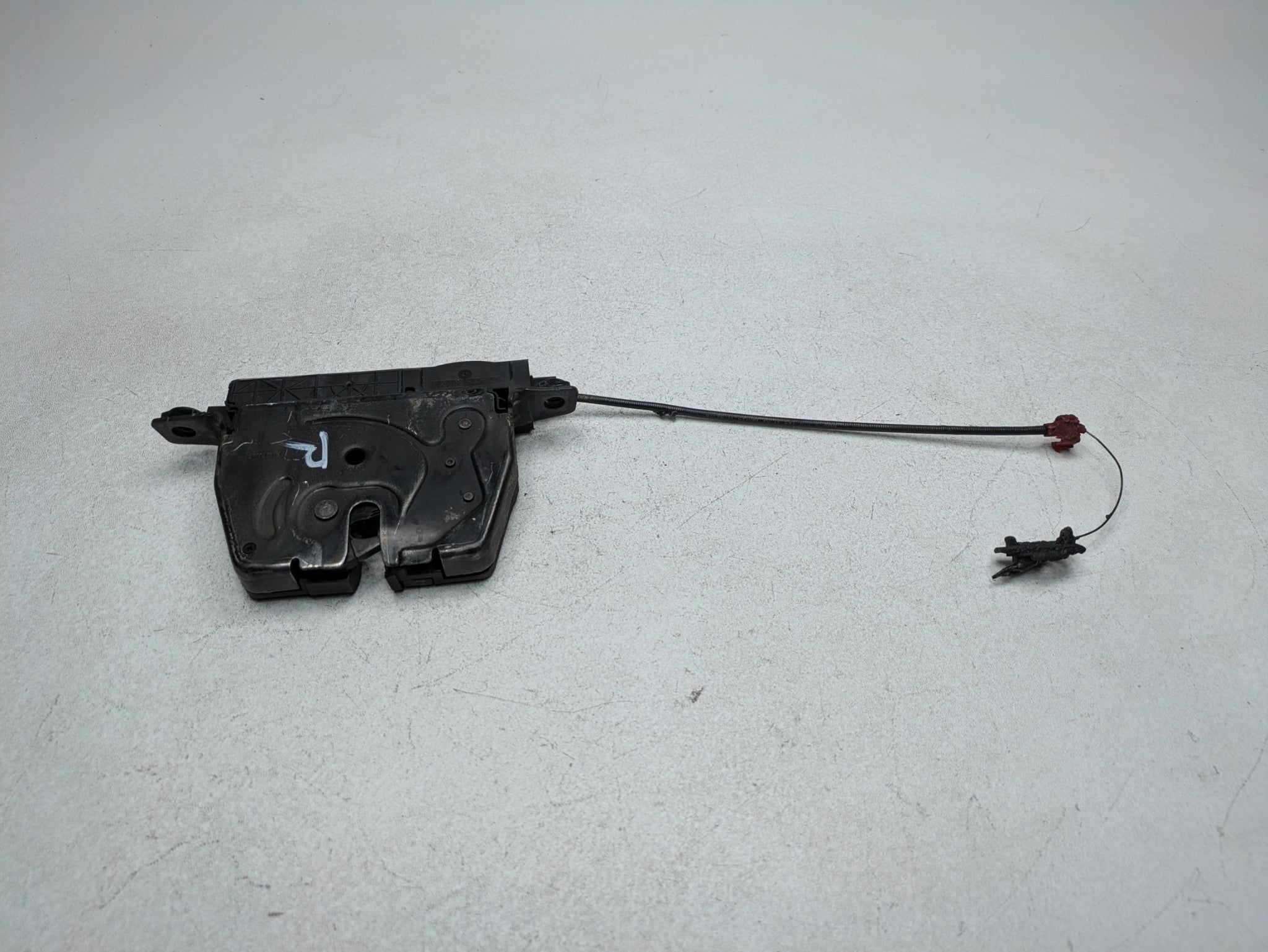 2016 - 2019 OEM BMW 330I REAR TRUNK LID LATCH LOCK RELEASE ACTUATOR ASSEMBLY