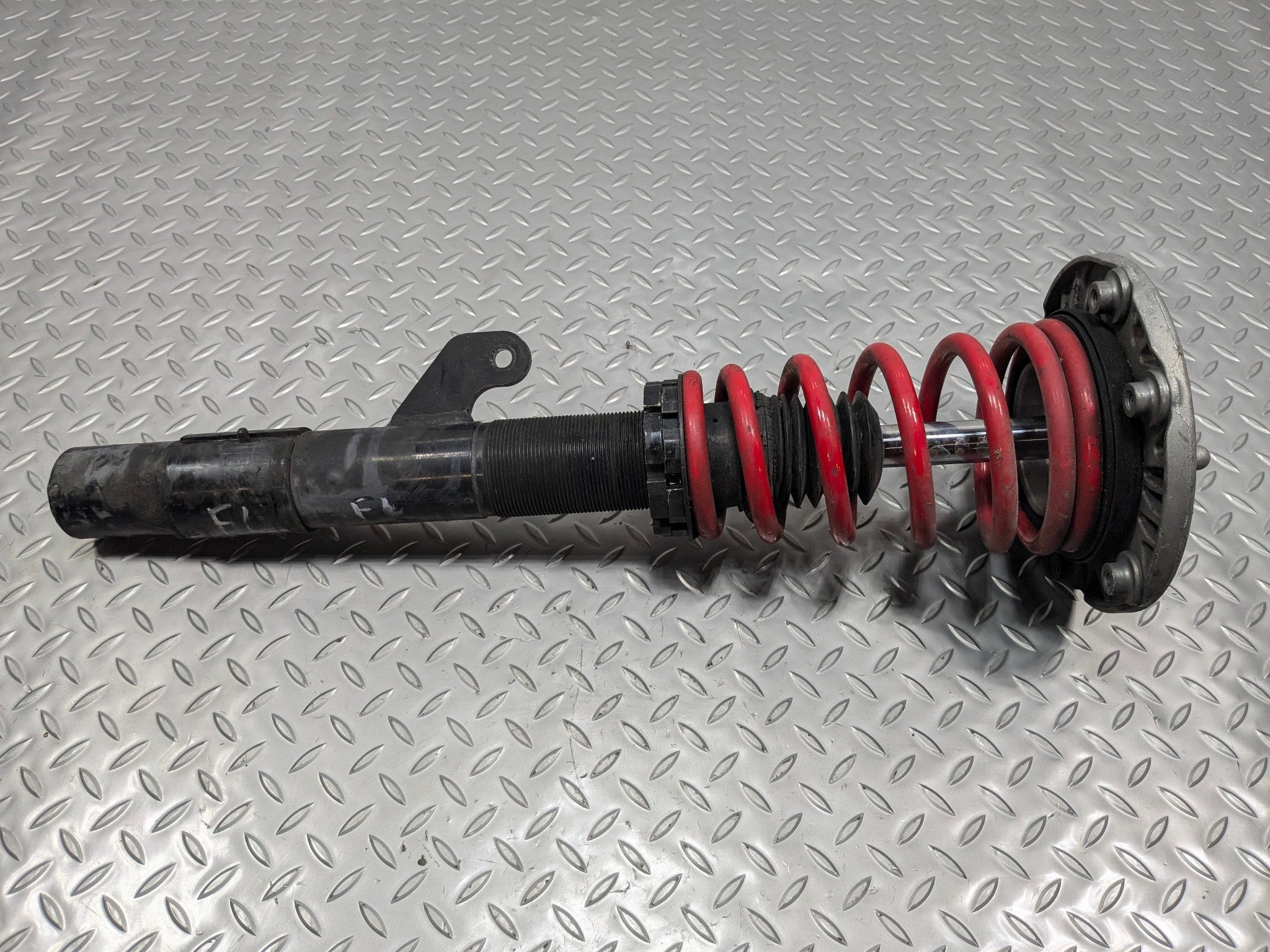 2016 - 2019 OEM BMW 330I FRONT LEFT SHOCK ABSORBER STRUT RWD WITHOUT ADAPTIVE