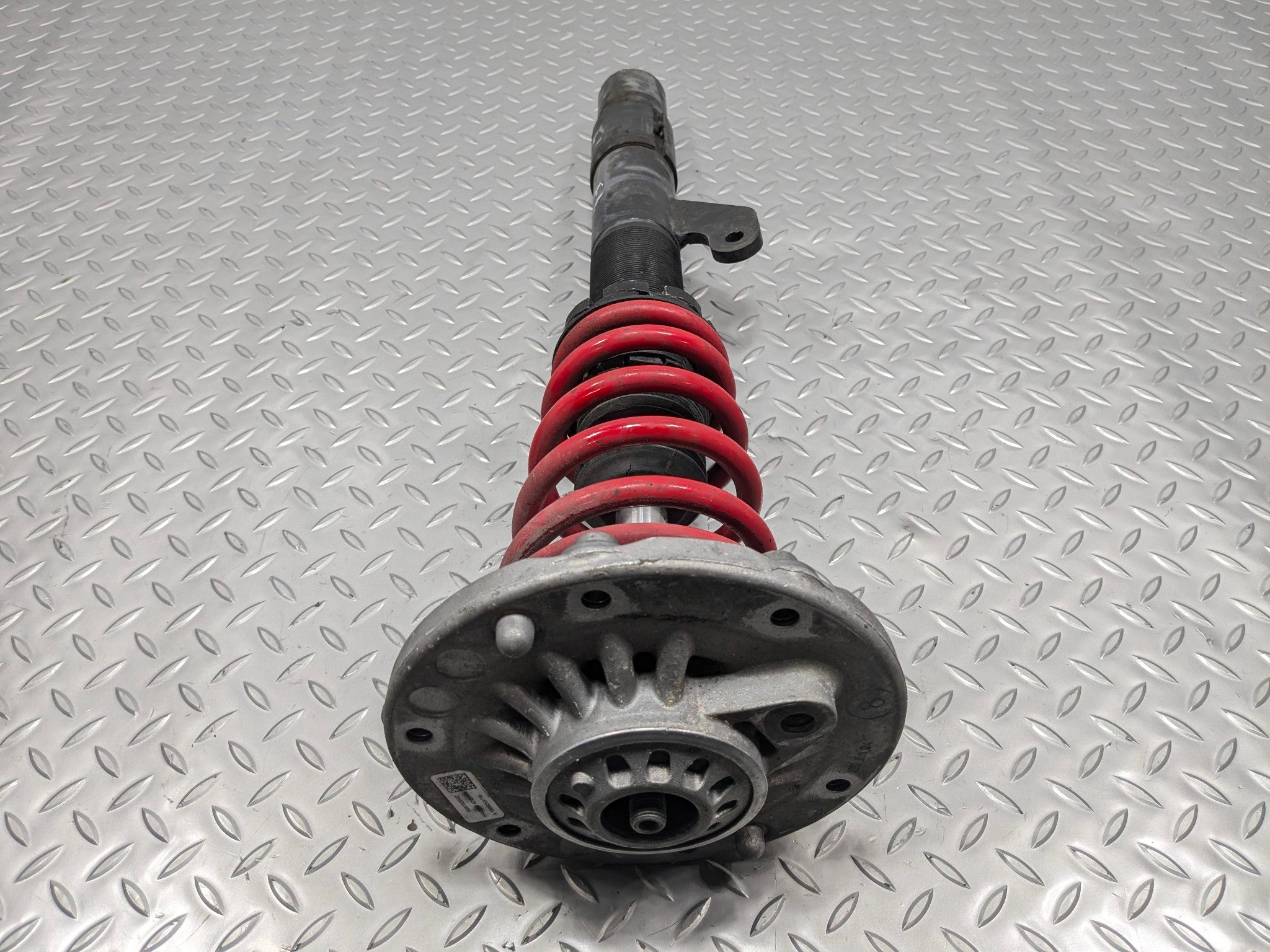 2016 - 2019 OEM BMW 330I FRONT LEFT SHOCK ABSORBER STRUT RWD WITHOUT ADAPTIVE