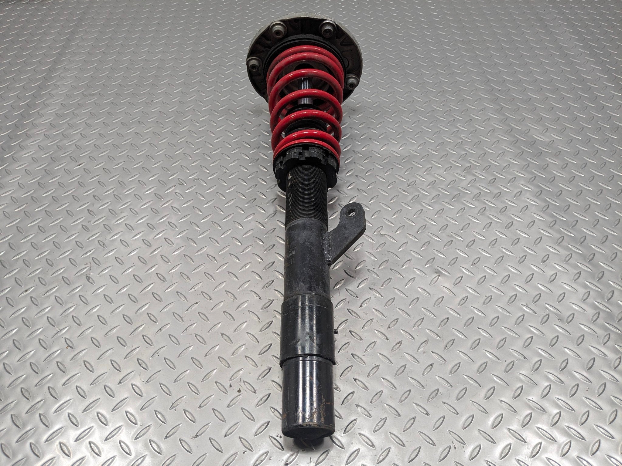 2016 - 2019 OEM BMW 330I FRONT LEFT SHOCK ABSORBER STRUT RWD WITHOUT ADAPTIVE