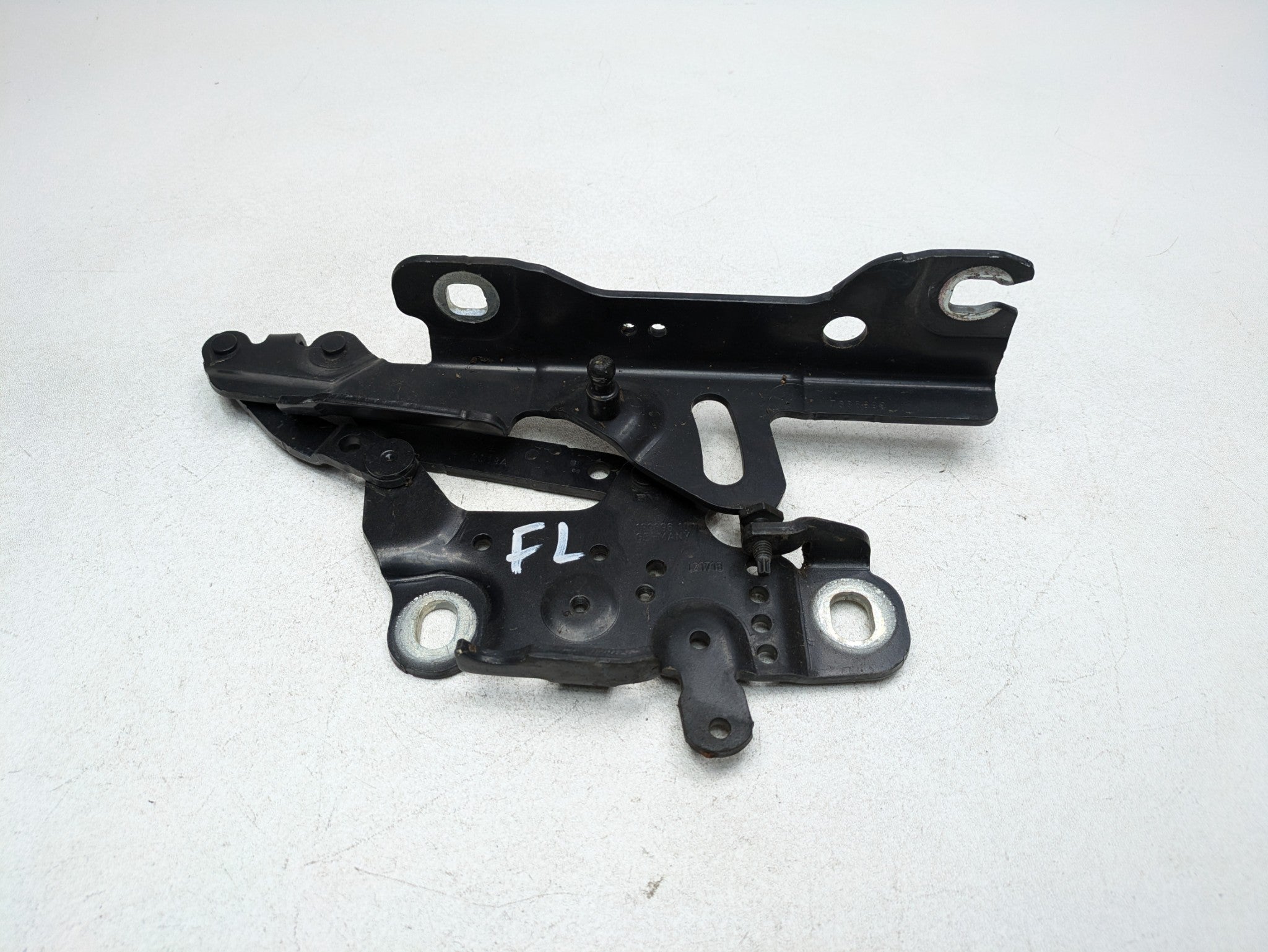 2016 - 2019 OEM BMW 330I FRONT LEFT DRIVER SIDE HOOD BONNET HINGE SUPPORT