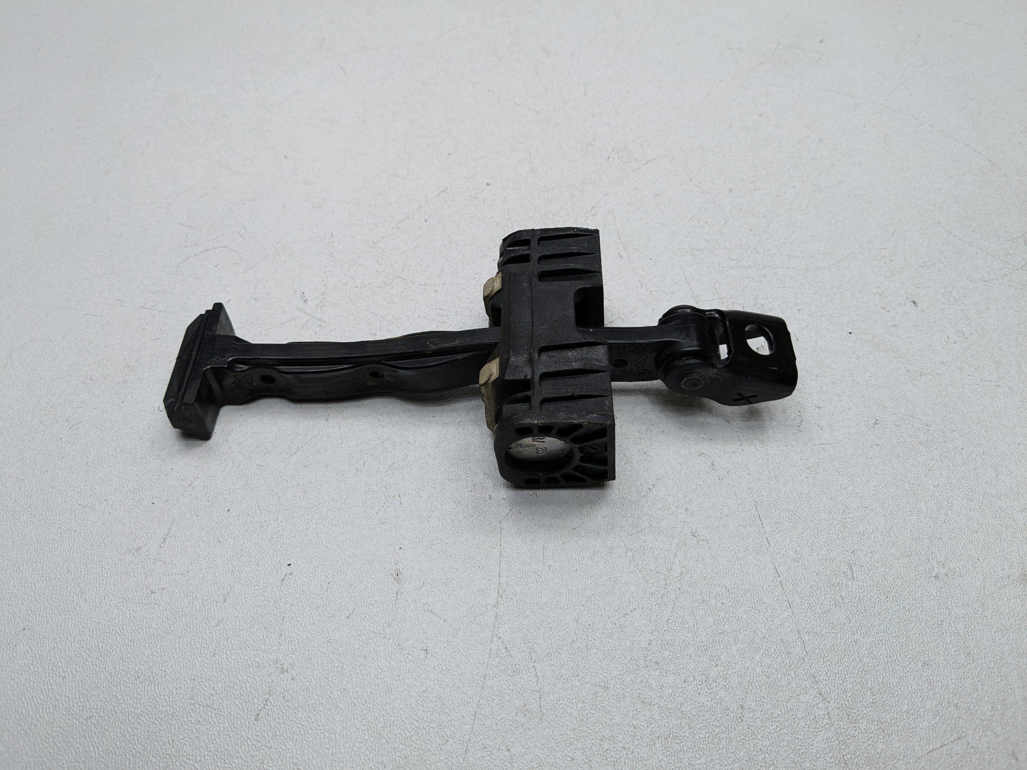 2016 - 2019 OEM BMW 330I REAR RIGHT PASSENGER SIDE DOOR CHECK STRAP STOPPER