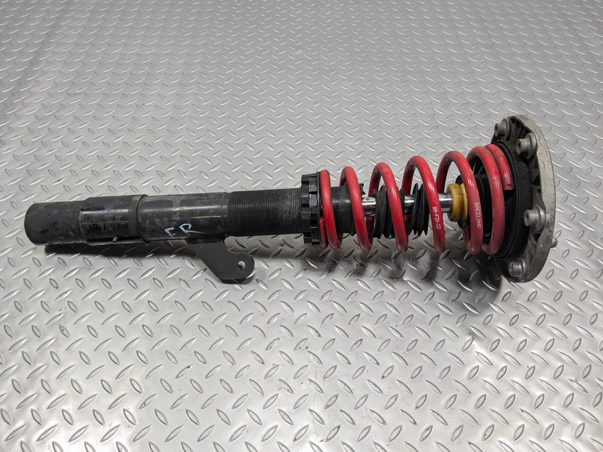 2016 - 2019 OEM BMW 330I FRONT RIGHT SHOCK ABSORBER STRUT RWD WITHOUT ADAPTIVE