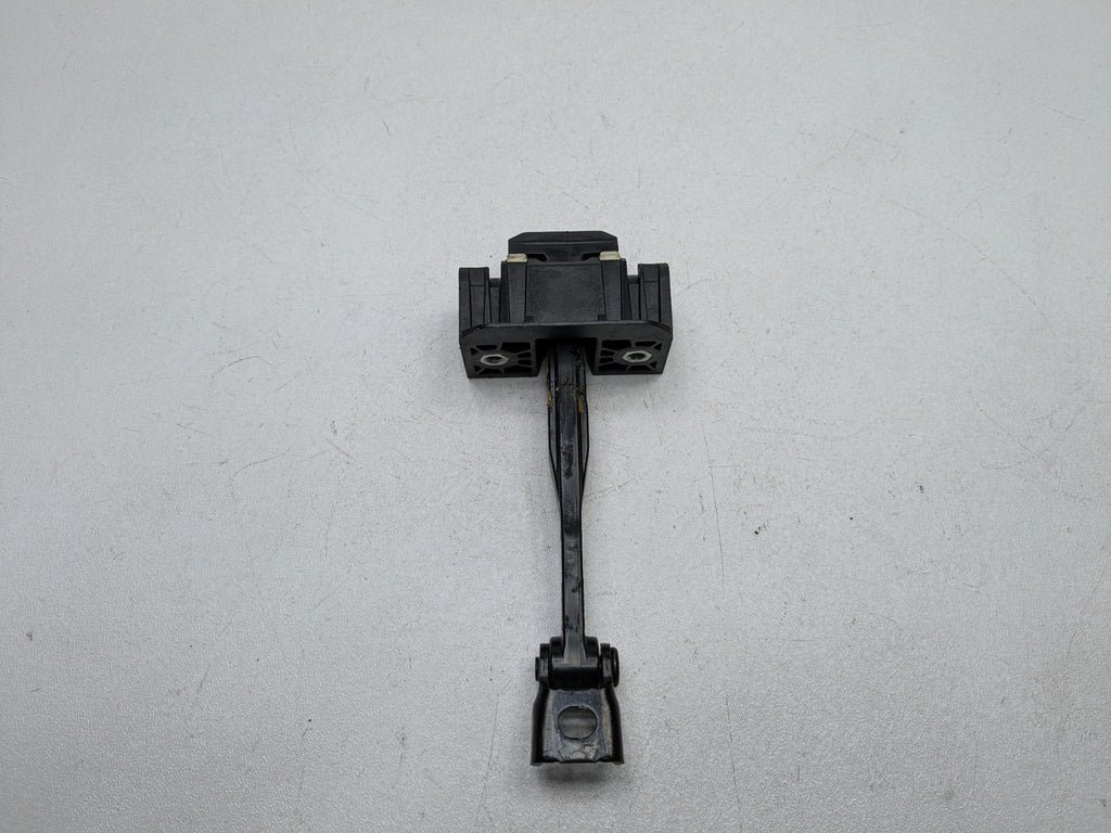 2016 - 2019 OEM BMW 330I FRONT RIGHT PASSENGER SIDE DOOR CHECK STRAP STOPPER