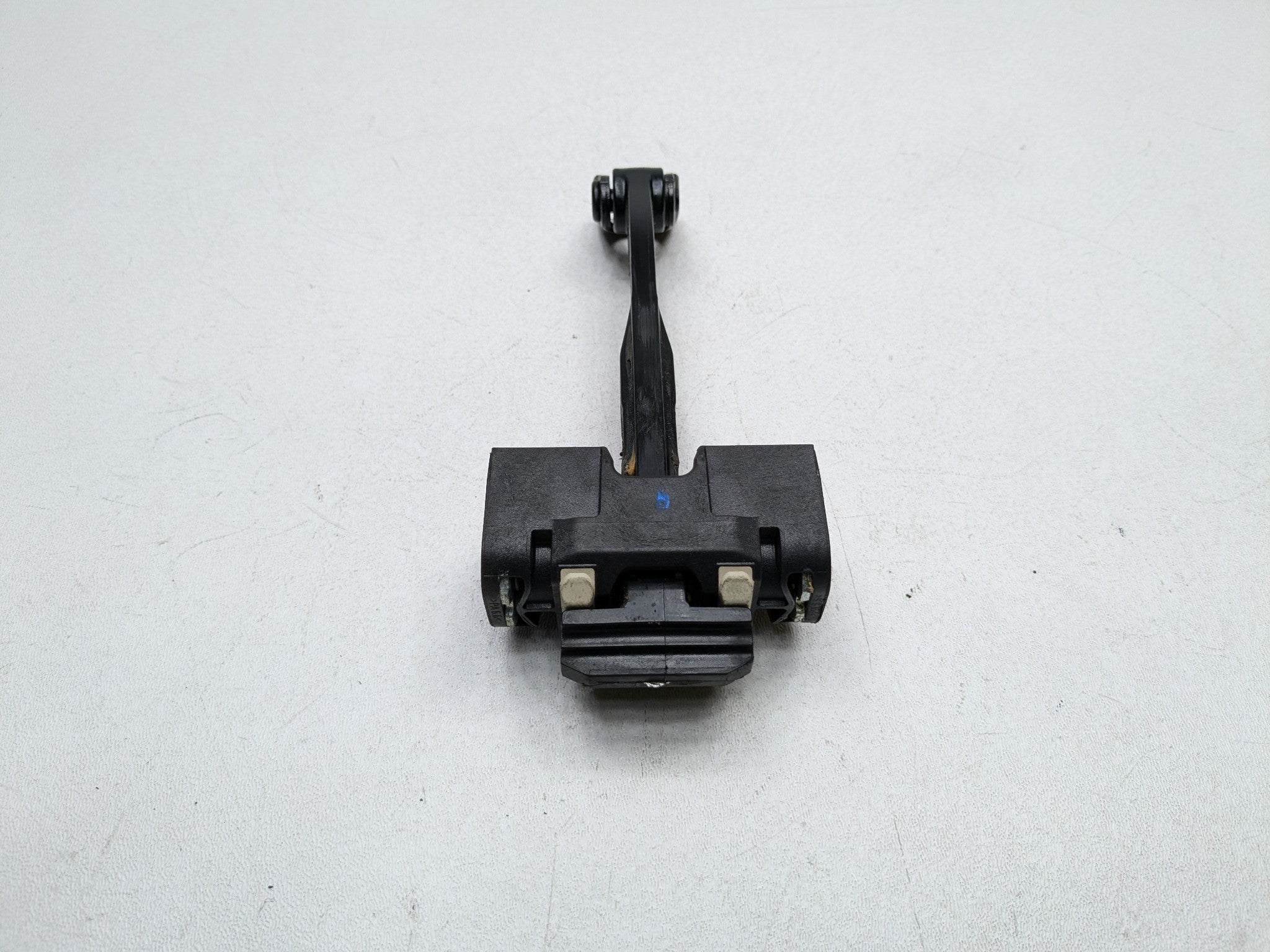 2016 - 2019 OEM BMW 330I FRONT LEFT DRIVER SIDE DOOR CHECK STRAP STOPPER