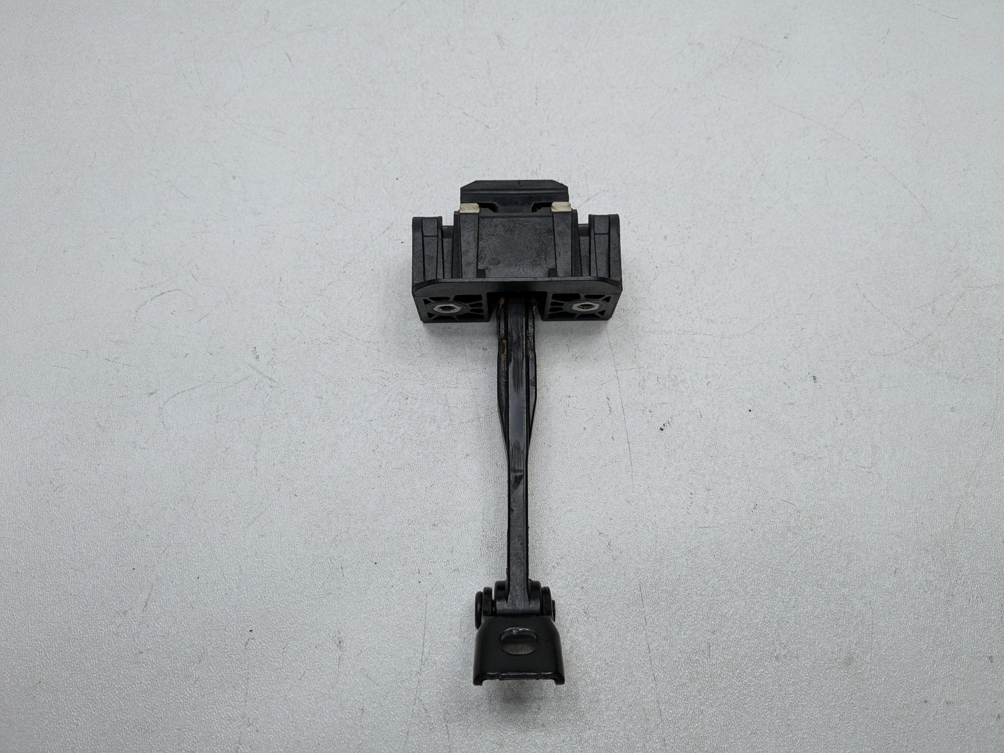 2016 - 2019 OEM BMW 330I FRONT LEFT DRIVER SIDE DOOR CHECK STRAP STOPPER