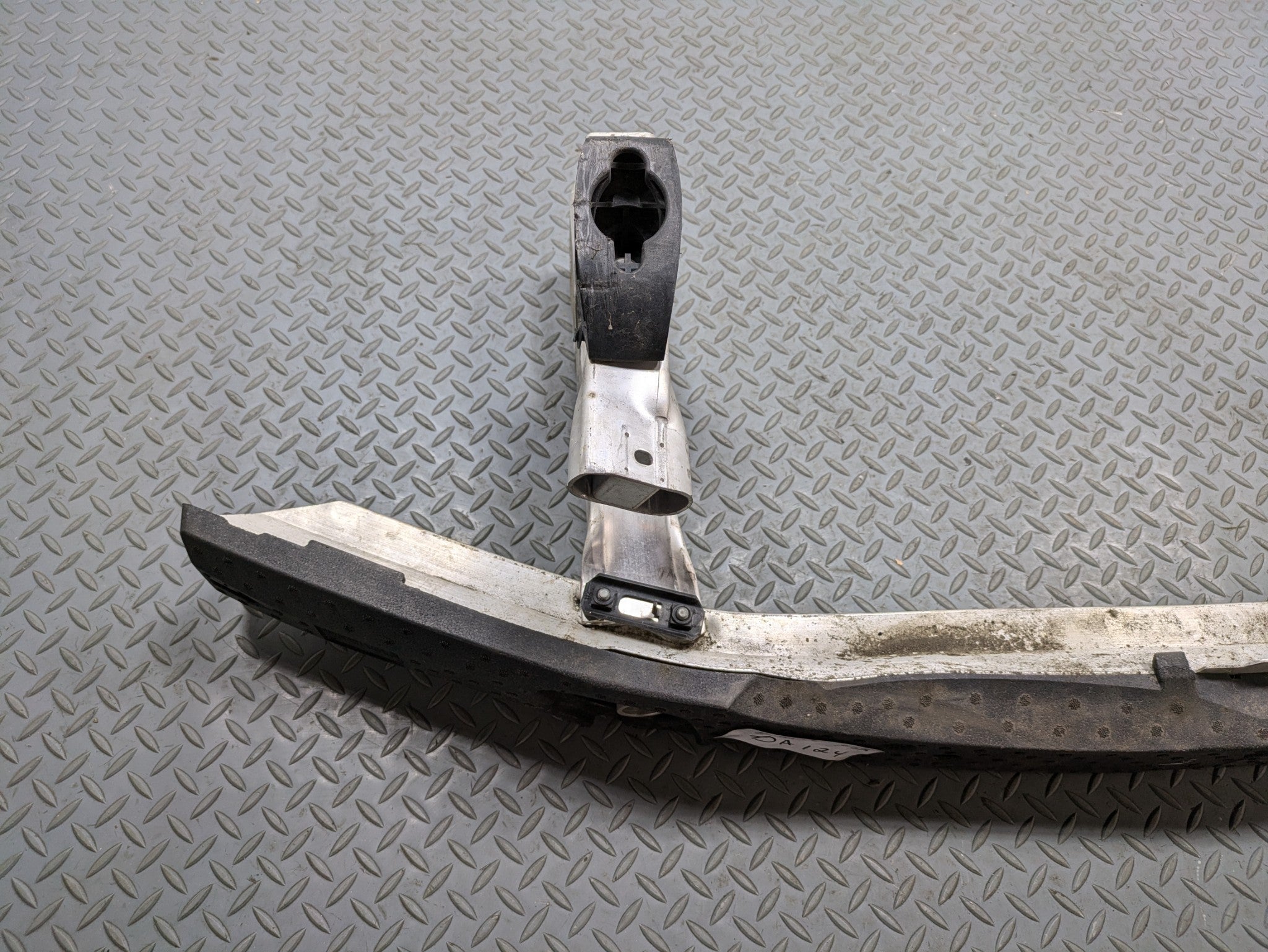 2016 - 2019 OEM BMW 330I FRONT BUMPER REINFORCEMENT WITH IMPACT ABSORBER FOAM