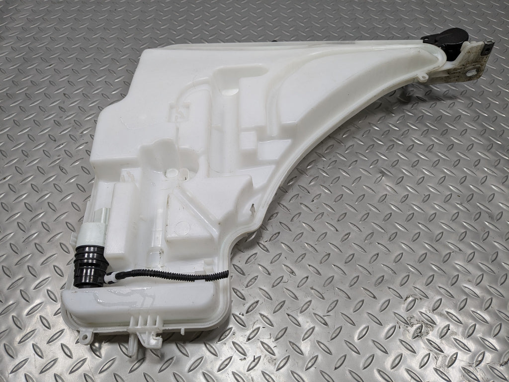 2016 - 2019 OEM BMW 330I WINDSHIELD WASHER BOTTLE FLUID RESERVOIR TANK