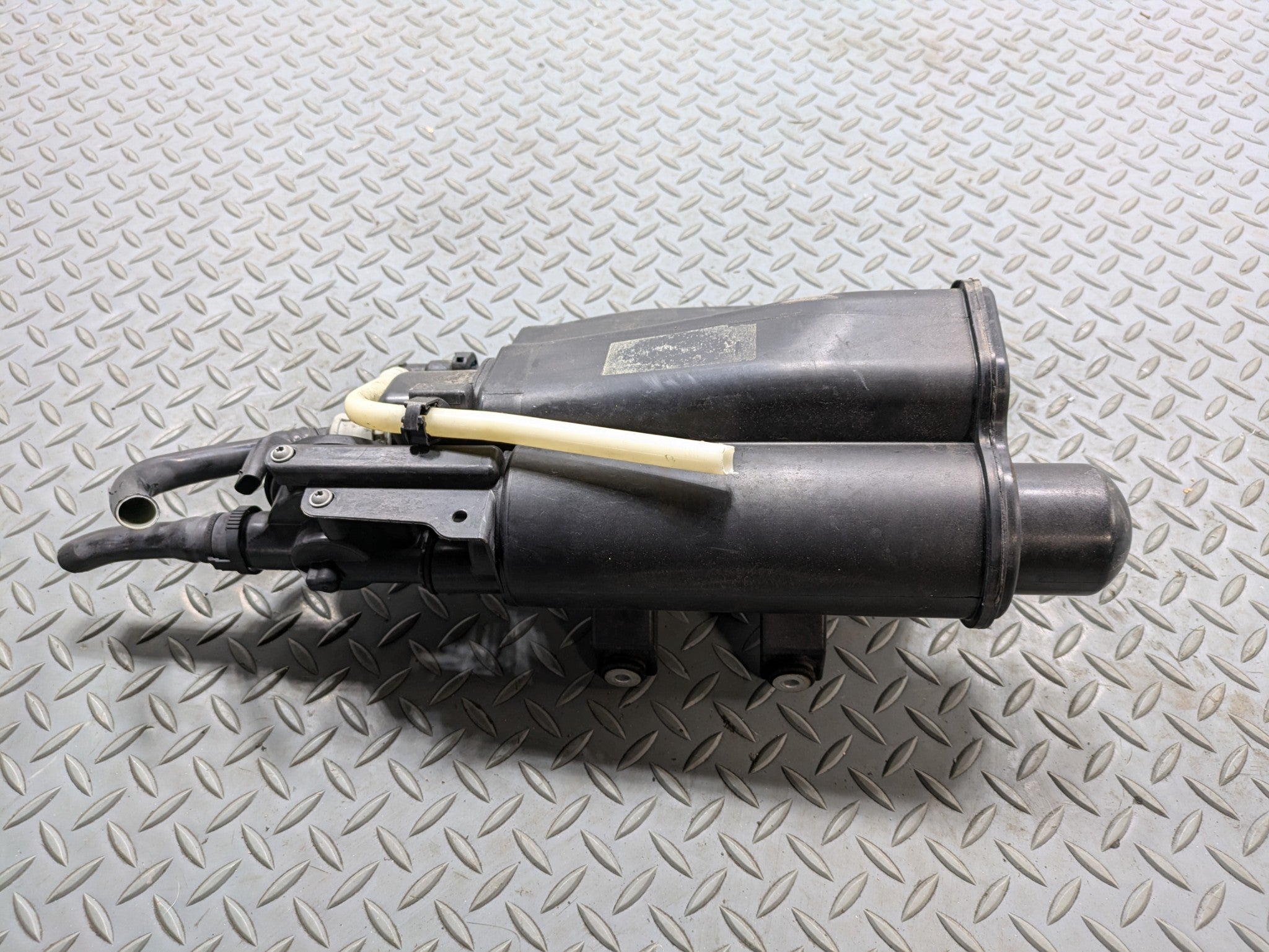 2016 - 2019 OEM BMW 330I FUEL VAPOR EVAPORATOR CANISTER ASSEMBLY