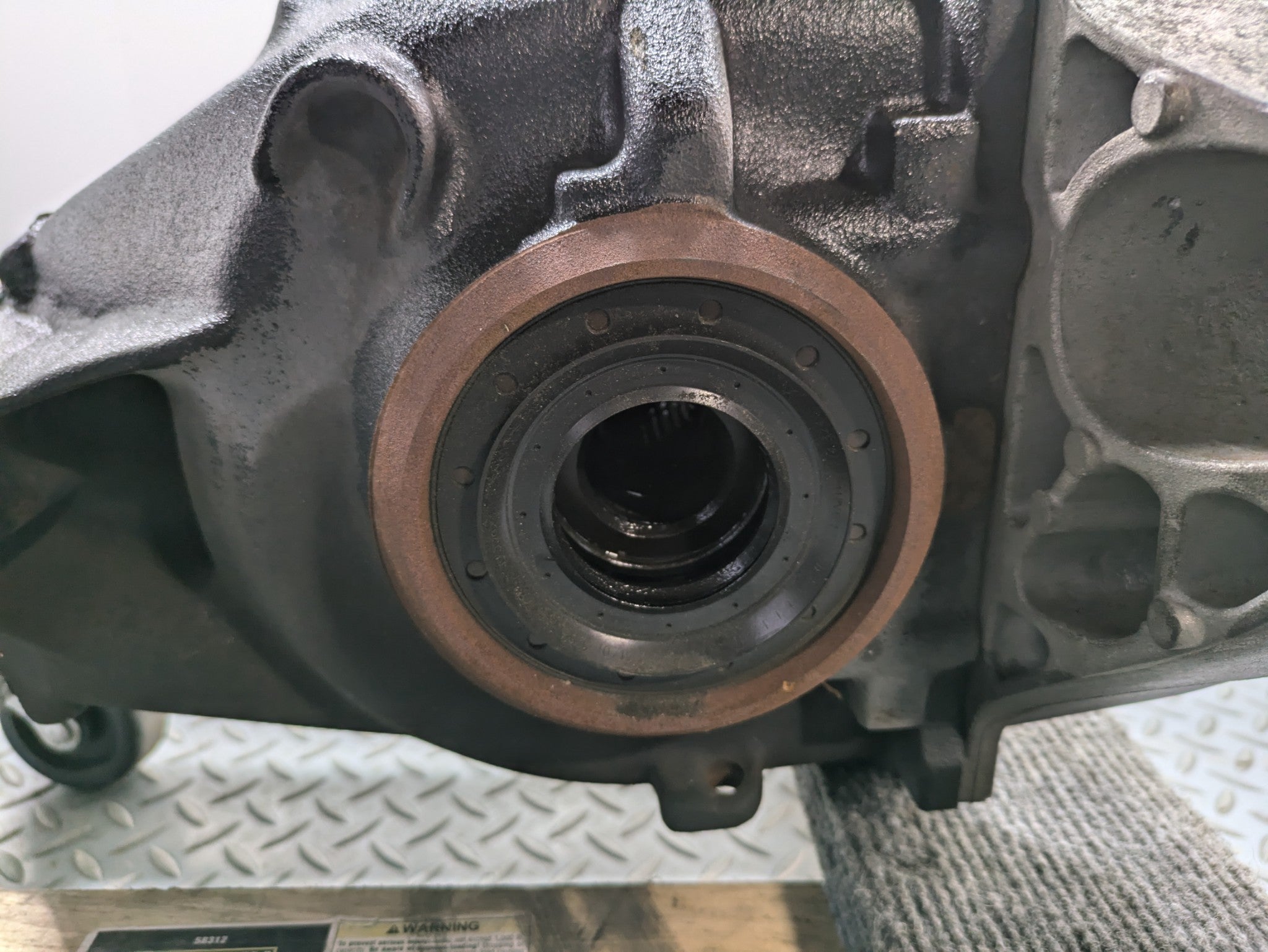 2016 - 2019 OEM BMW 330I RWD REAR DIFFERENTIAL AXLE CARRIER ASSEMBLY