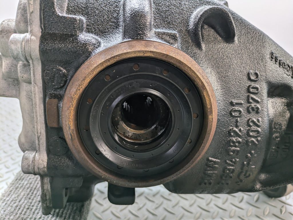 2016 - 2019 OEM BMW 330I RWD REAR DIFFERENTIAL AXLE CARRIER ASSEMBLY