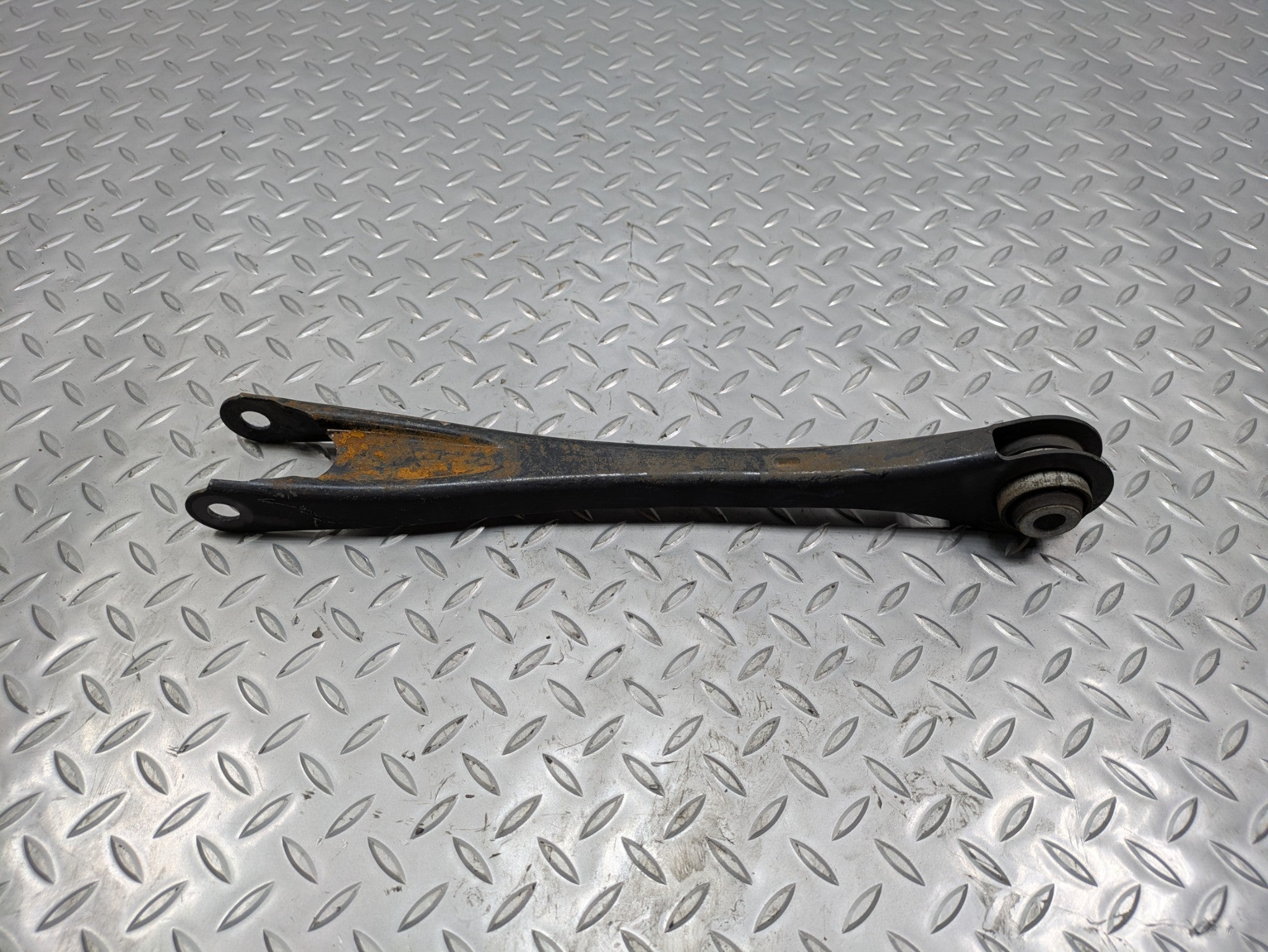 2016 - 2019 OEM BMW 330I REAR LEFT SIDE LOWER TRAILING CONTROL ARM