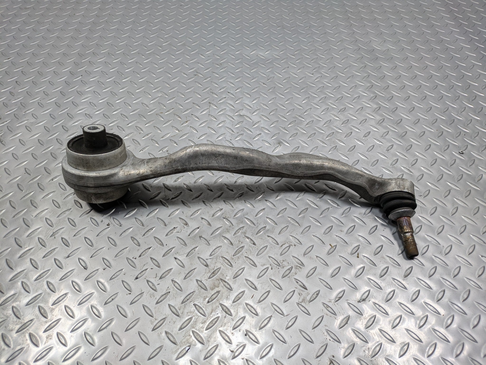 2016 - 2019 OEM BMW 330I FRONT RIGHT PASSENGER SIDE LOWER FORWARD CONTROL ARM