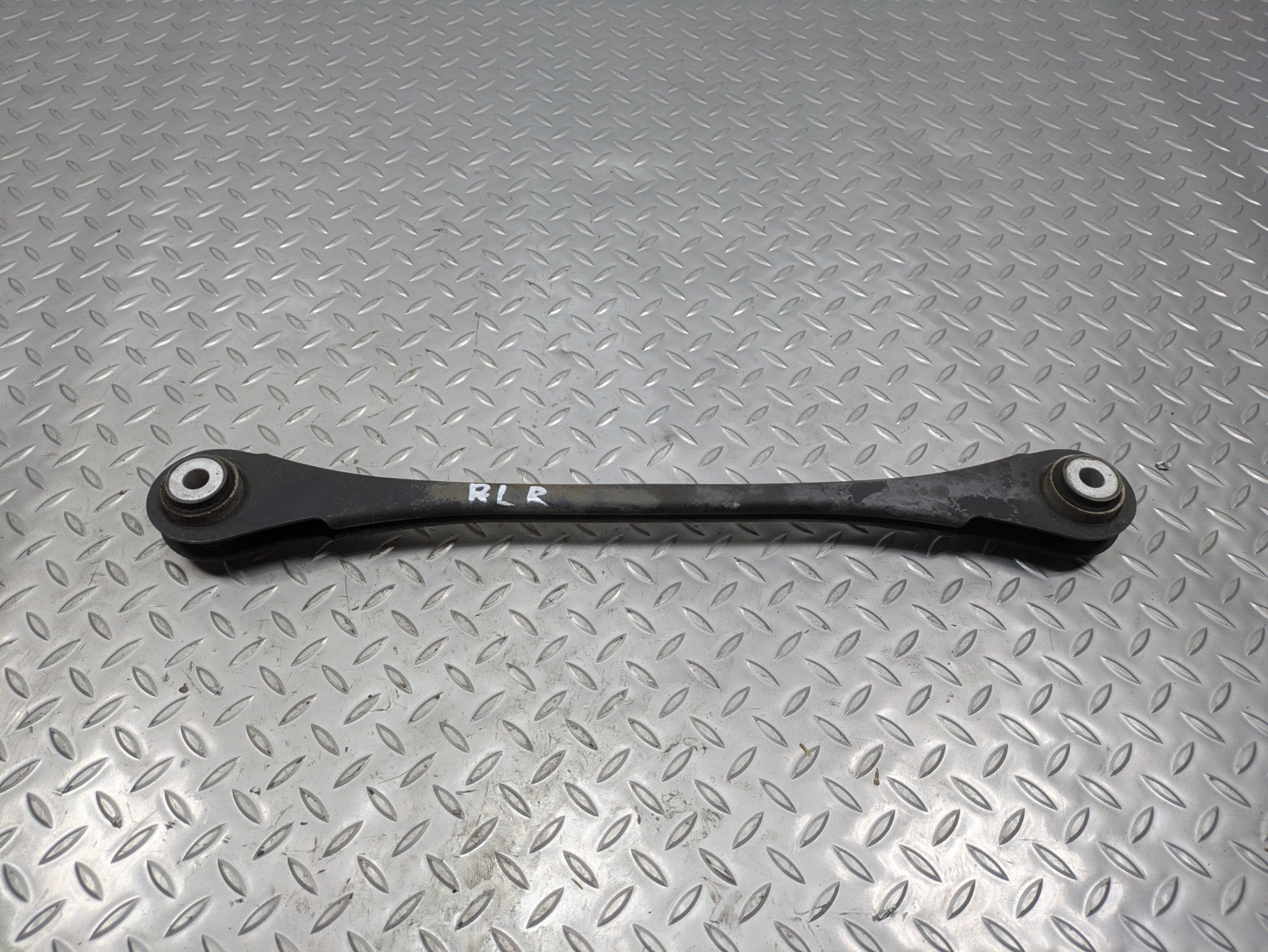 2016 - 2019 OEM BMW 330I REAR LEFT LOWER LATERAL LOCATING CONTROL ARM