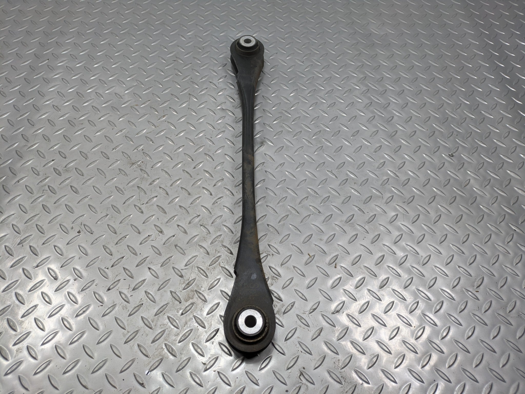 2016 - 2019 OEM BMW 330I REAR LEFT LOWER LATERAL LOCATING CONTROL ARM