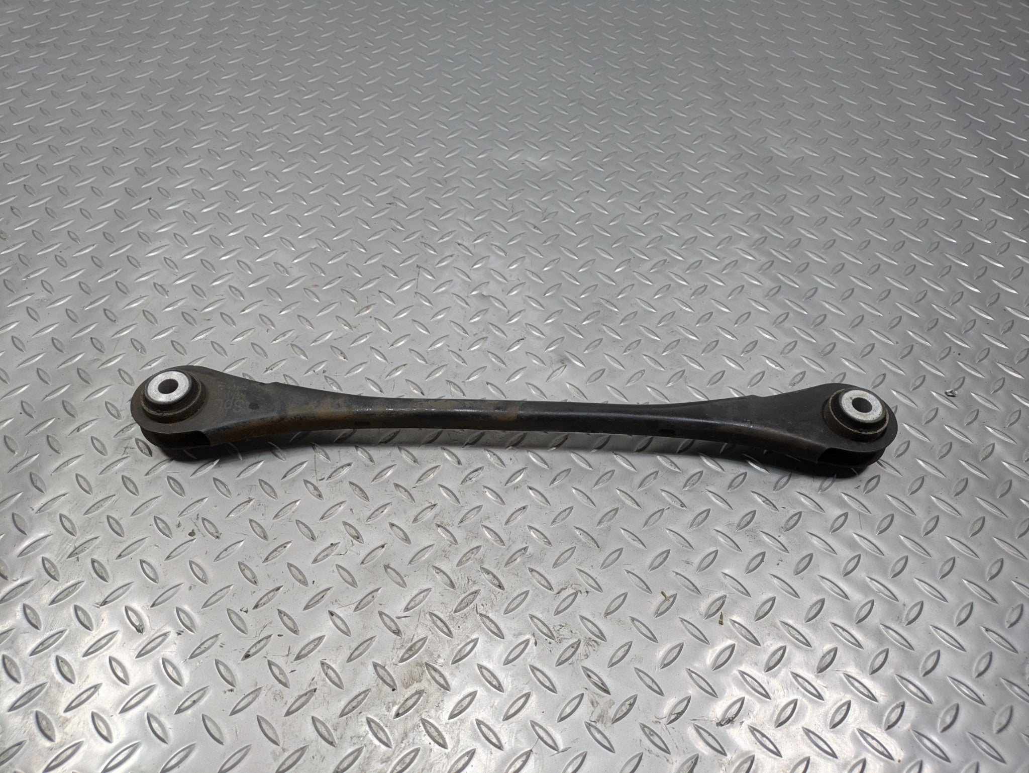 2016 - 2019 OEM BMW 330I REAR LEFT LOWER LATERAL LOCATING CONTROL ARM