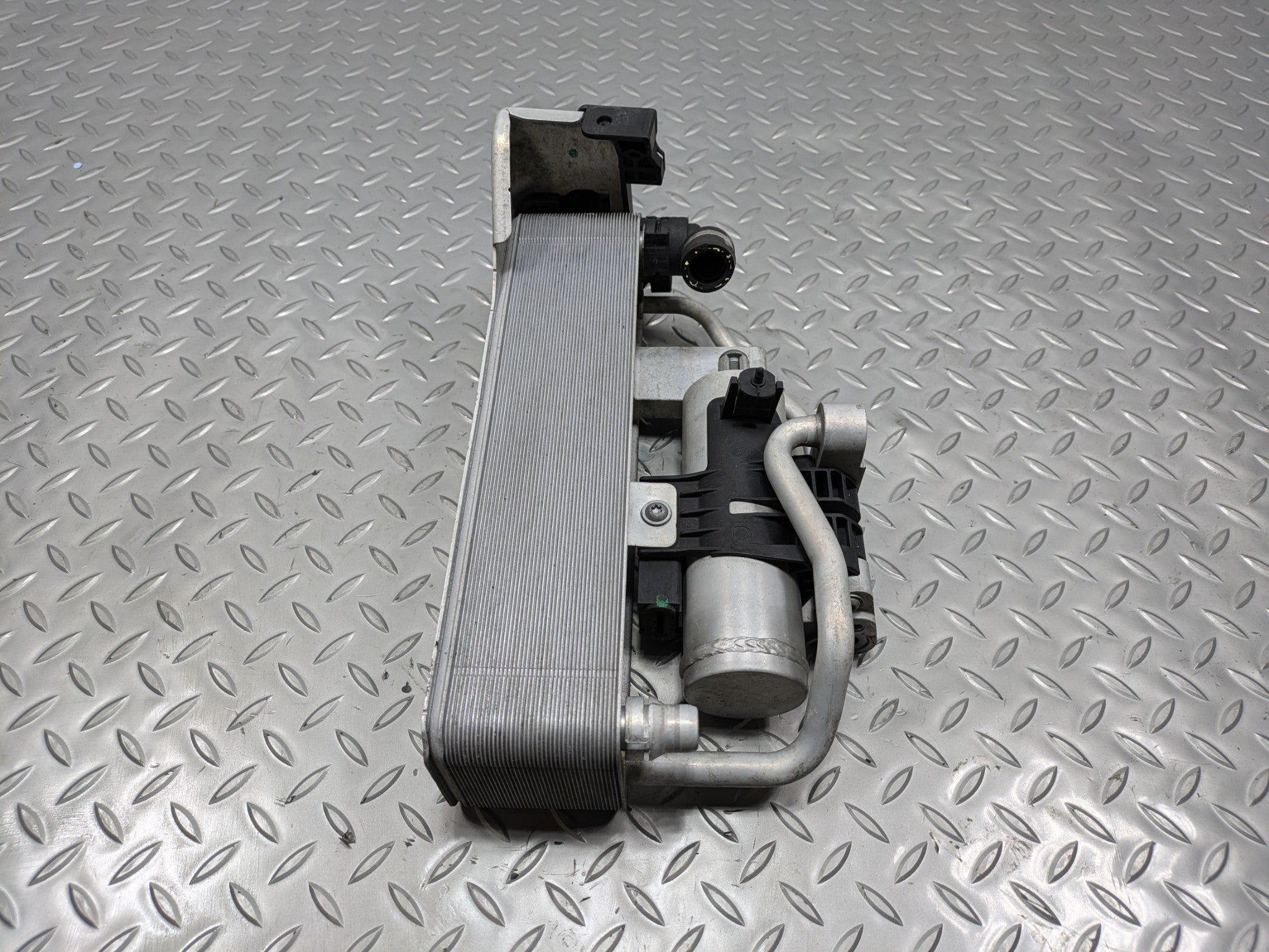 2016 - 2019 OEM BMW 330I AC AIR CONDITIONING COMPACT CONDENSER WITH DRYER