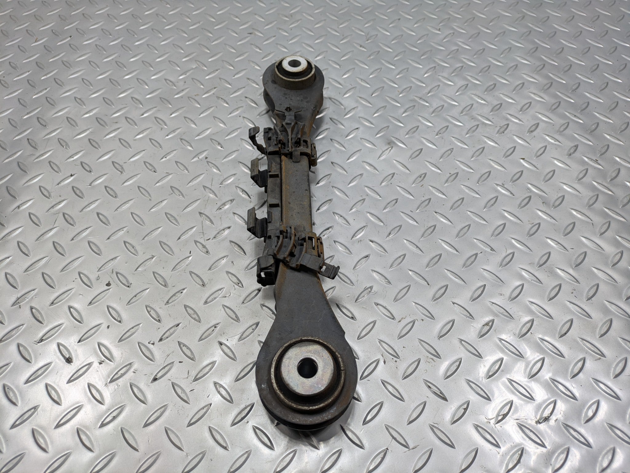 2016 - 2019 OEM BMW 330I REAR LEFT DRIVER SIDE UPPER FORWARD CONTROL ARM