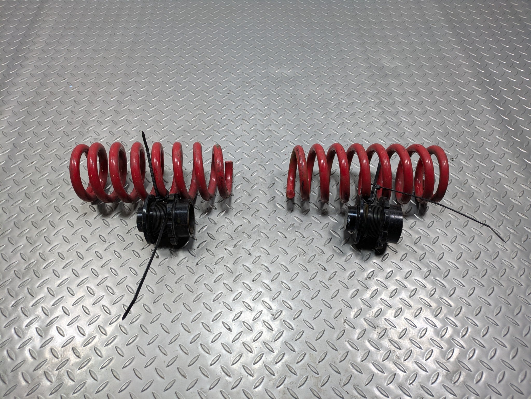 2016 - 2019 OEM BMW 330I REAR LEFT AND RIGHT SIDE SUSPENSION COIL AIR SPRING SET