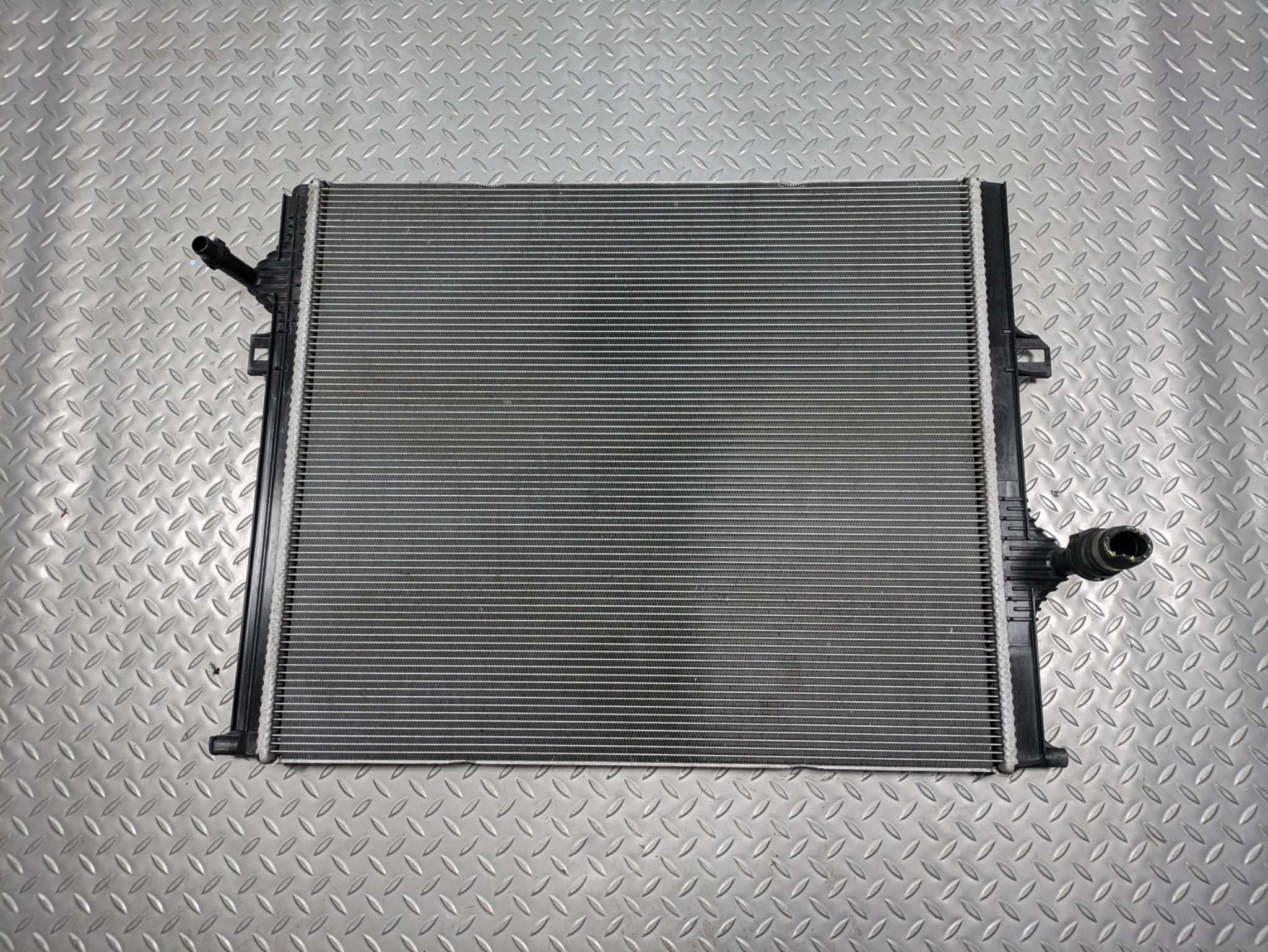 2016 - 2019 OEM BMW 330I REAR ENGINE COOLING  RADIATOR ASSEMBLY