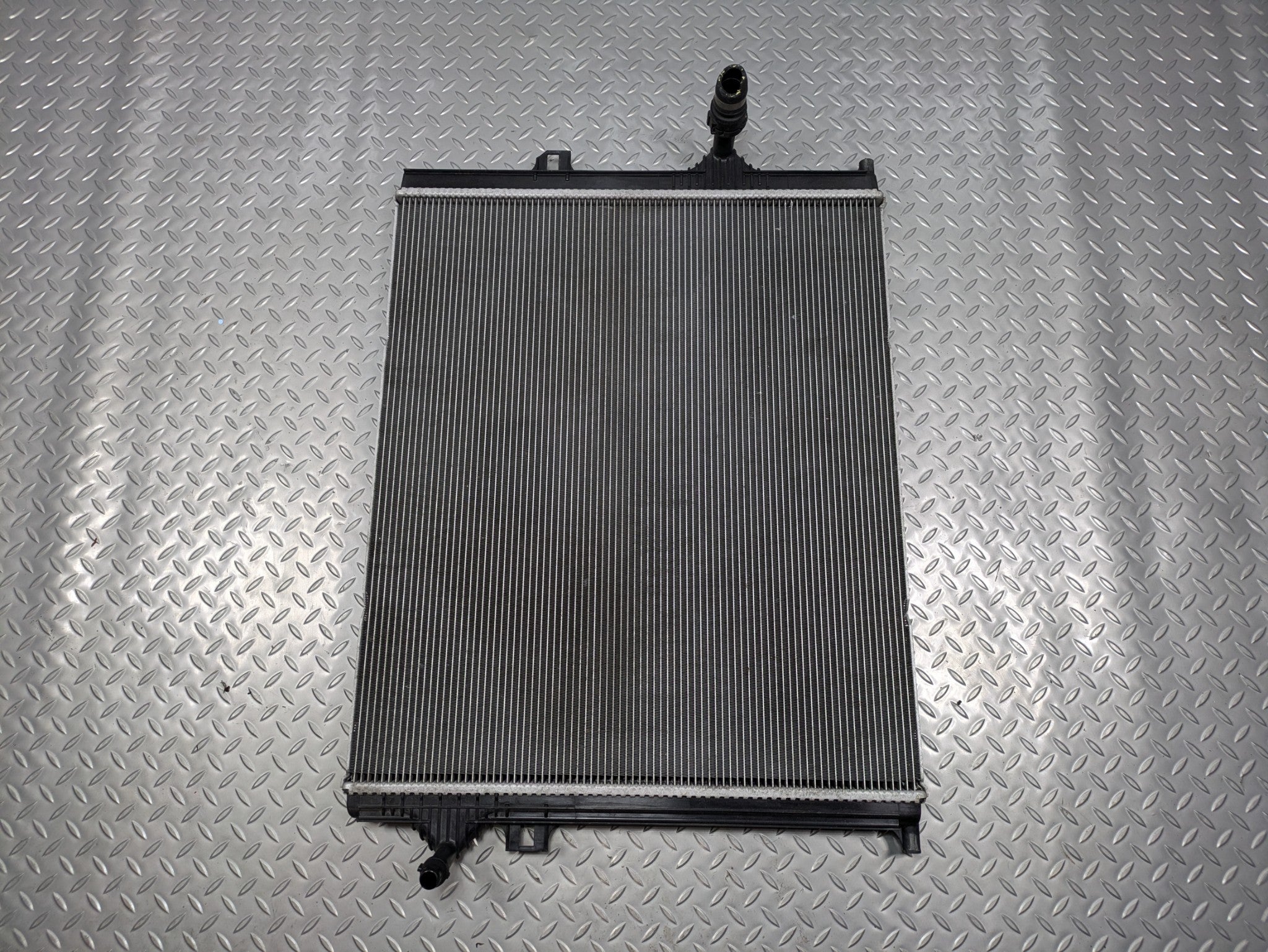 2016 - 2019 OEM BMW 330I REAR ENGINE COOLING  RADIATOR ASSEMBLY