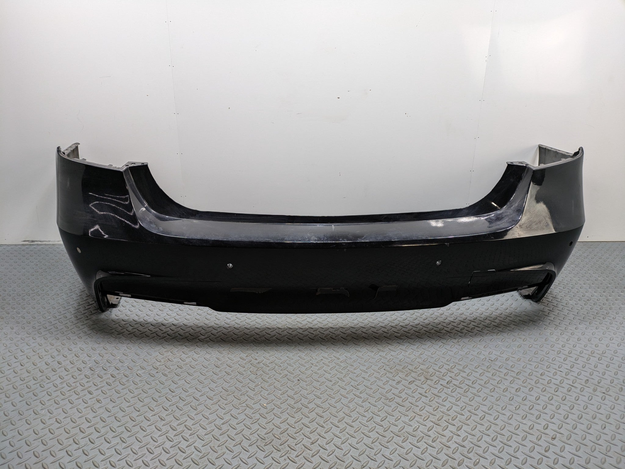 2016 - 2019 OEM BMW 330I REAR BUMPER COVER PANEL BLACK ASSEMBLY