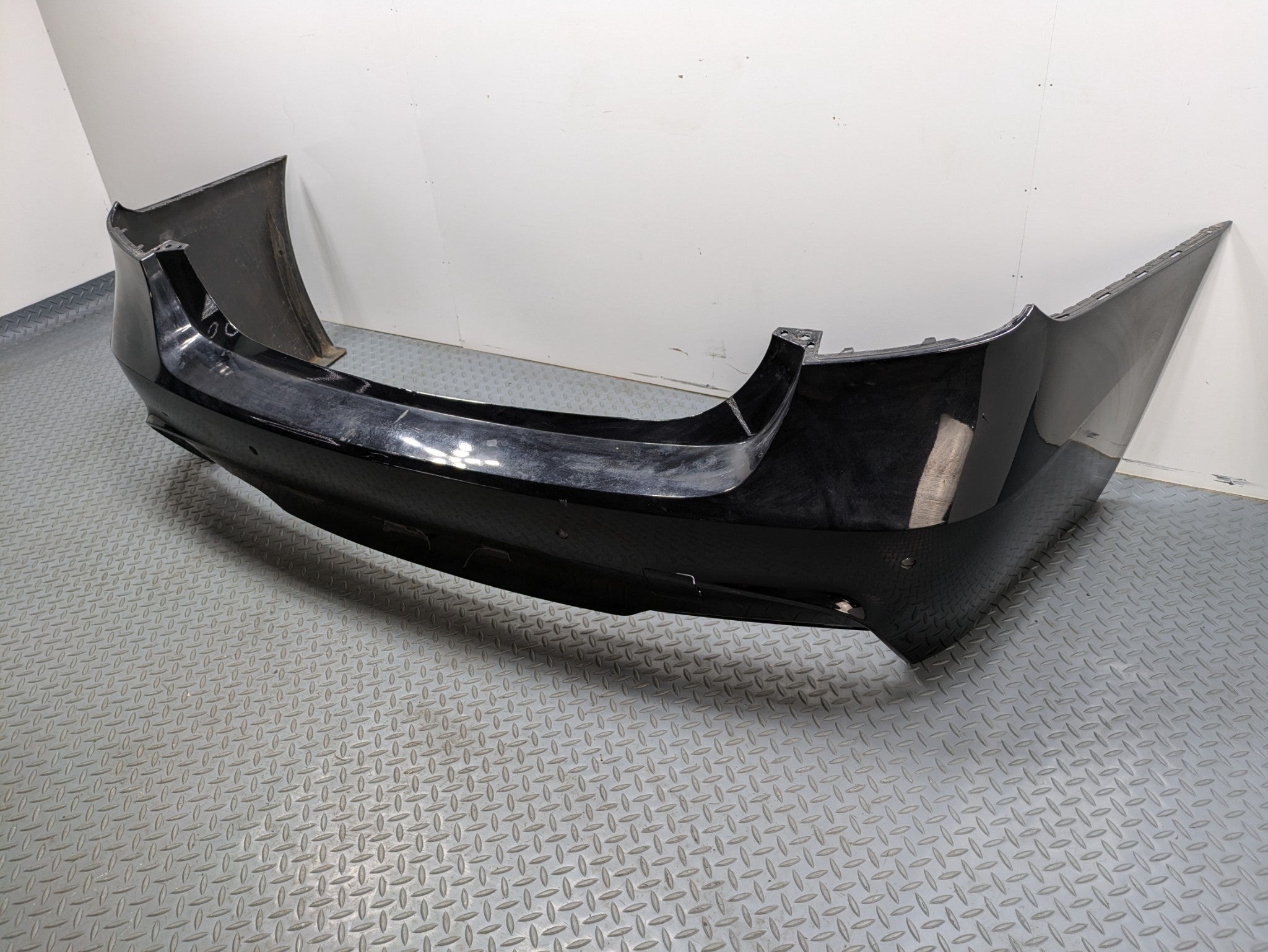 2016 - 2019 OEM BMW 330I REAR BUMPER COVER PANEL BLACK ASSEMBLY