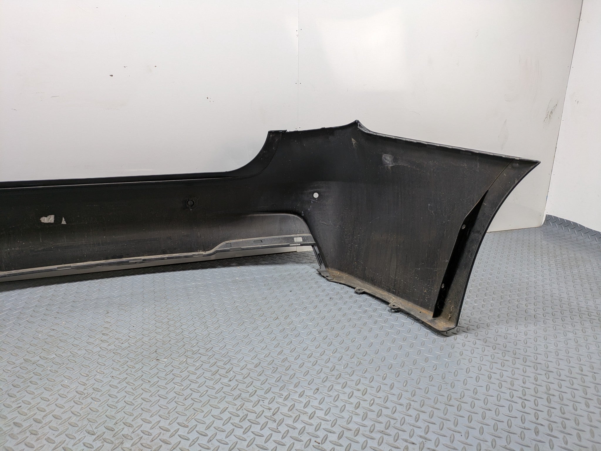 2016 - 2019 OEM BMW 330I REAR BUMPER COVER PANEL BLACK ASSEMBLY