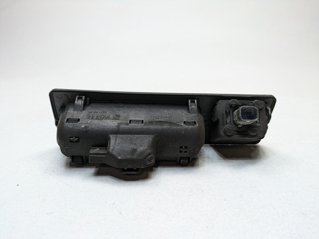 2016 - 2019 OEM BMW 330I TRUNK TAILGATE RELEASE OPEN HANDLE WITH CAMERA