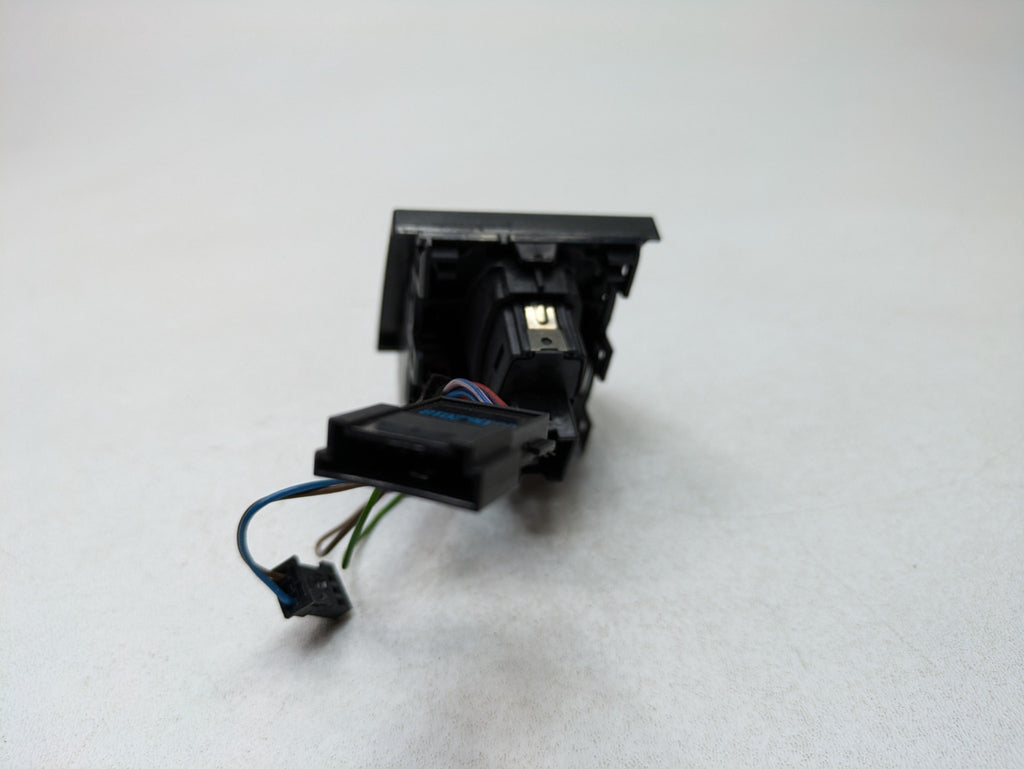 2016 - 2019 OEM BMW 330I DASH HAZARD AND DOOR LOCK CONTROL SWITCH ASSEMBLY
