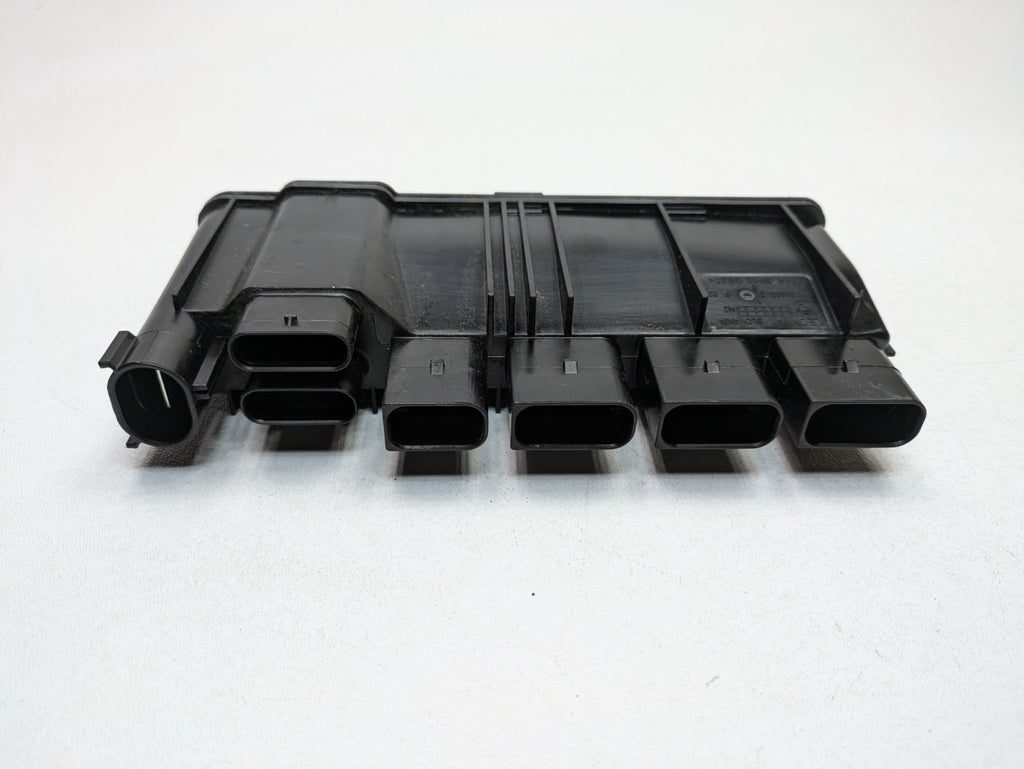 2016 - 2019 OEM BMW 330I INTEGRATED POWER SUPPLY DISTRIBUTION MODULE UNIT