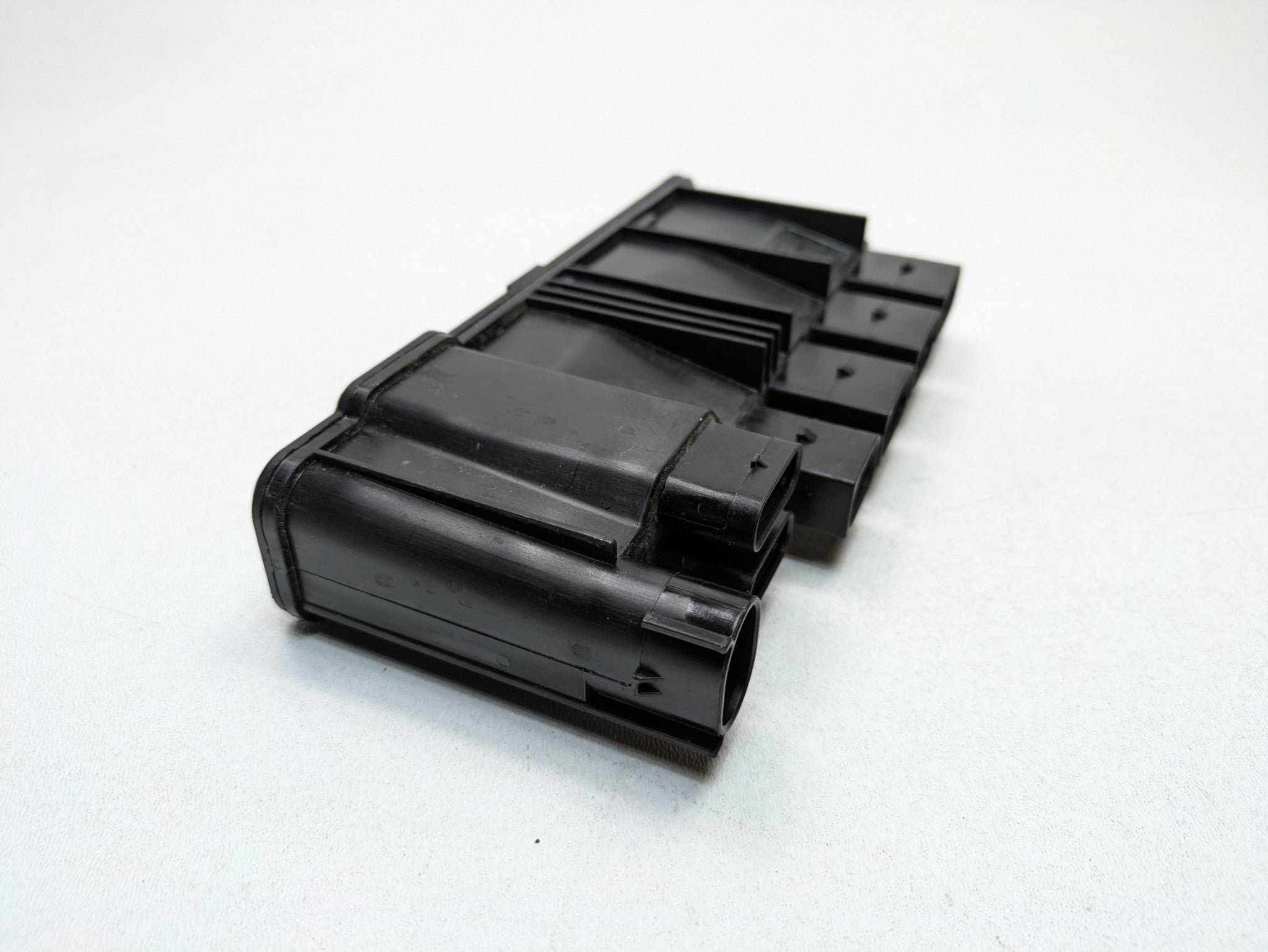 2016 - 2019 OEM BMW 330I INTEGRATED POWER SUPPLY DISTRIBUTION MODULE UNIT
