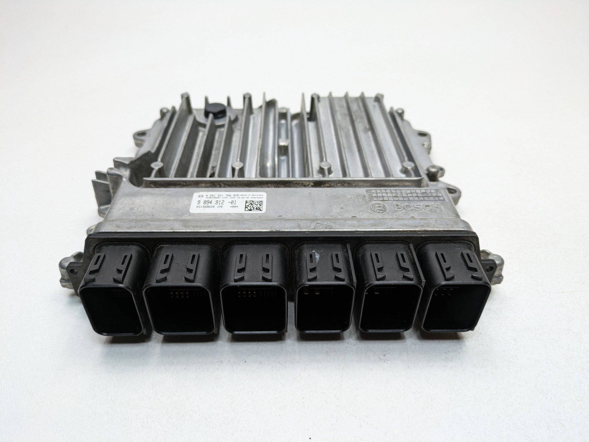2016 - 2019 OEM BMW 330I ENGINE COMPUTER CONTROL MODULE ECU UNIT
