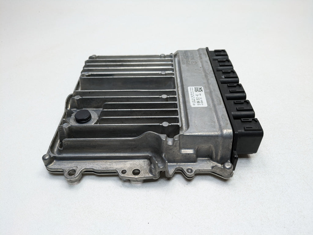 2016 - 2019 OEM BMW 330I ENGINE COMPUTER CONTROL MODULE ECU UNIT