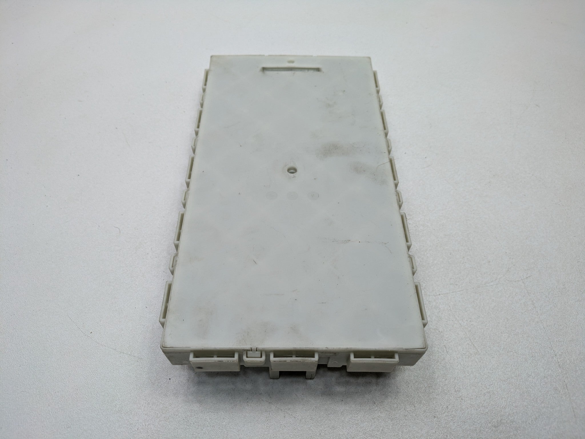 2016 - 2019 OEM BMW 330I FRONT ELECTRONIC BODY CONTROL MODULE UNIT