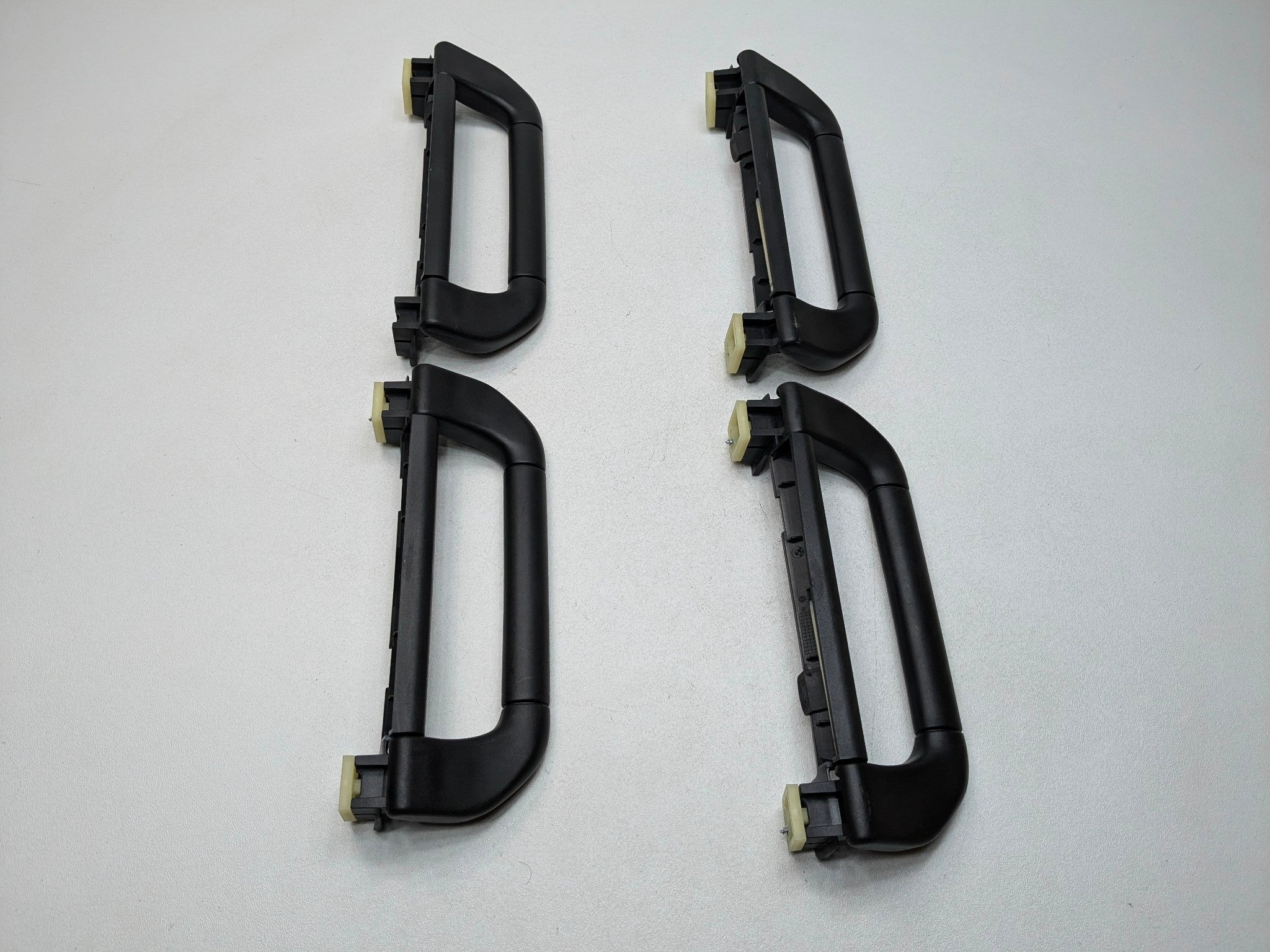 04 - 06 OEM BMW X5 FRONT AND REAR INTERIOR UPPER ROOF GRAB BAR HANDLE SET OF 4