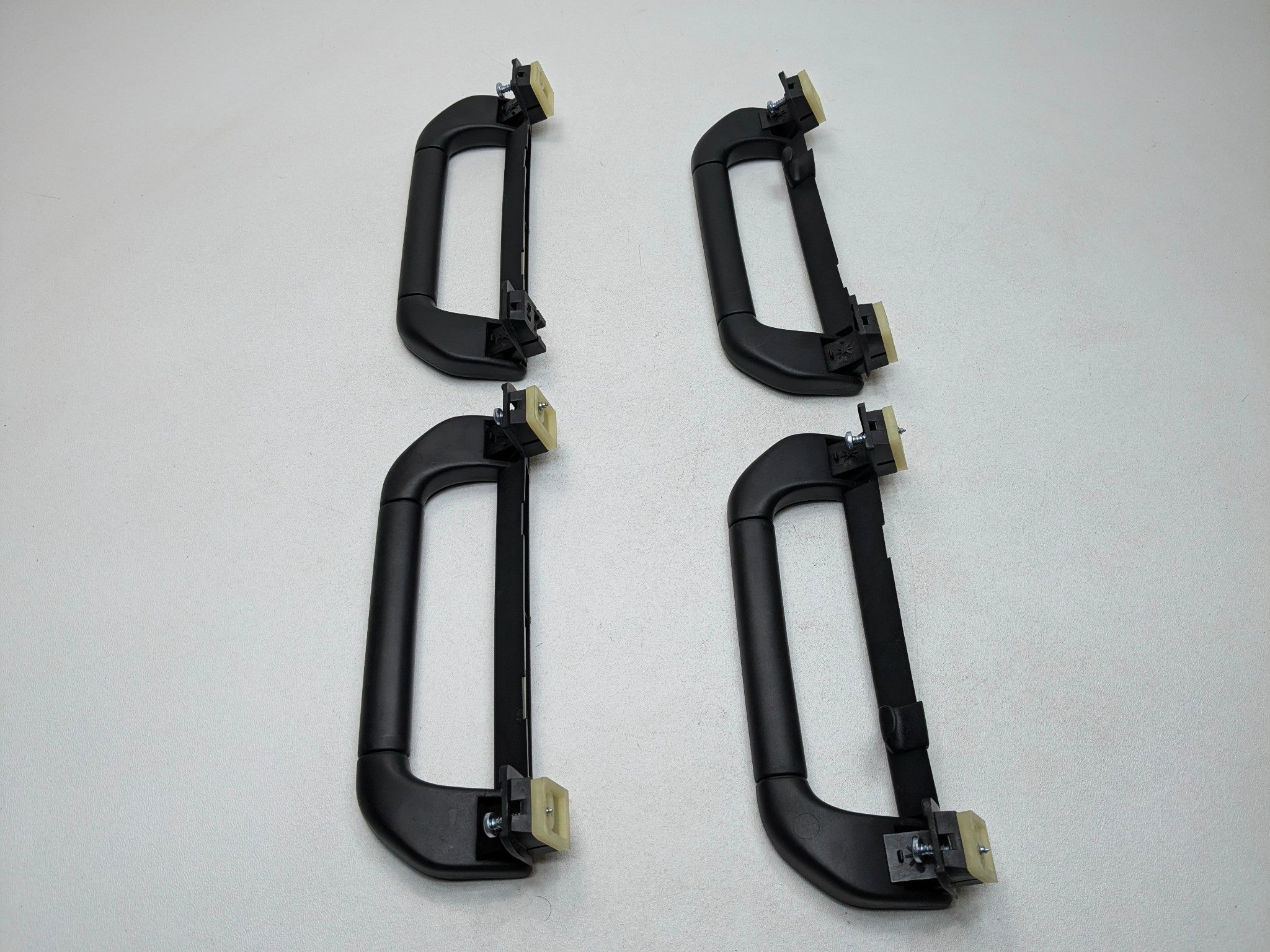 04 - 06 OEM BMW X5 FRONT AND REAR INTERIOR UPPER ROOF GRAB BAR HANDLE SET OF 4