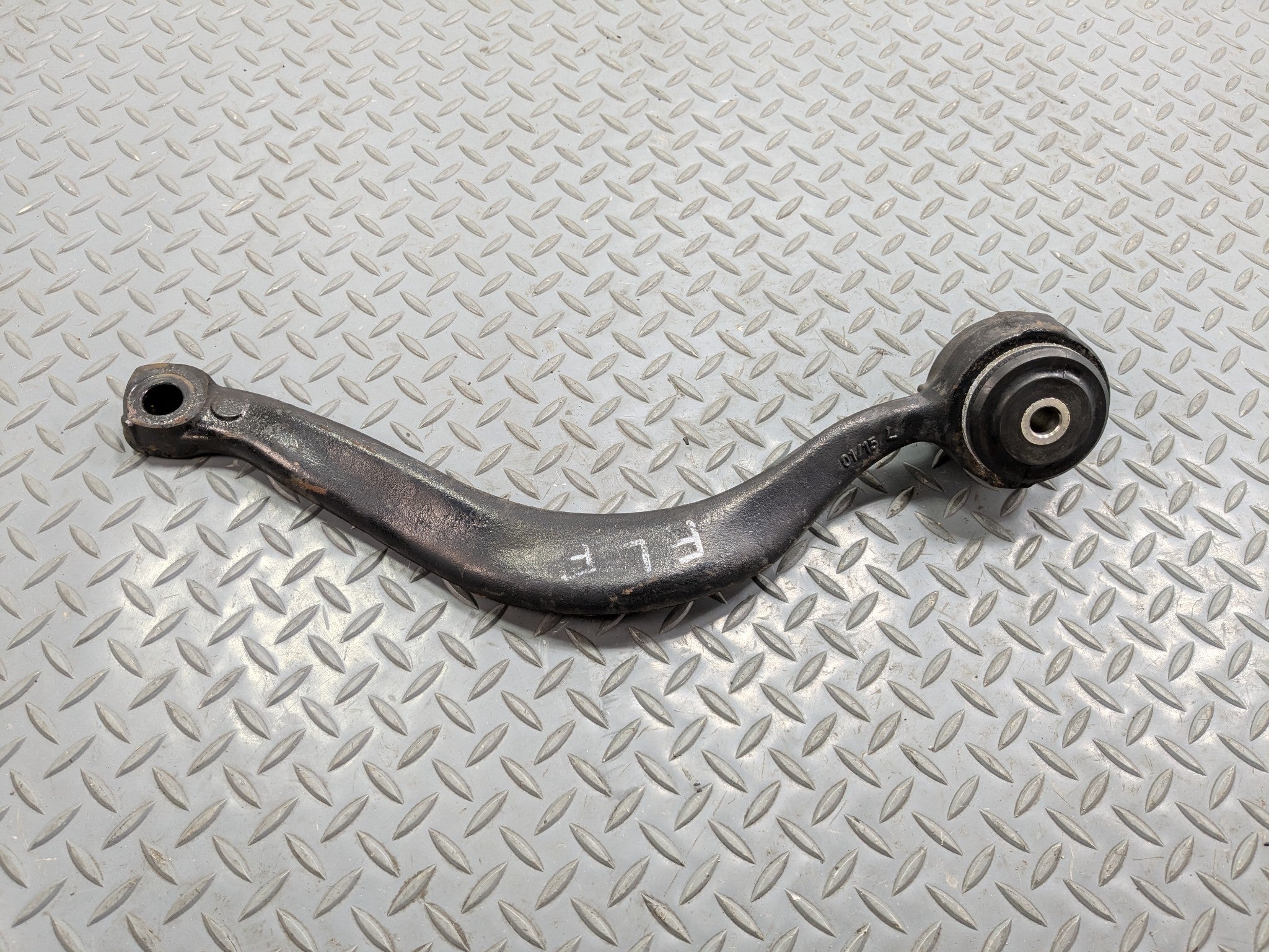 04 - 06 OEM BMW X5 FRONT LEFT DRIVER SIDE SUSPENSION LOWER FORWARD CONTROL ARM