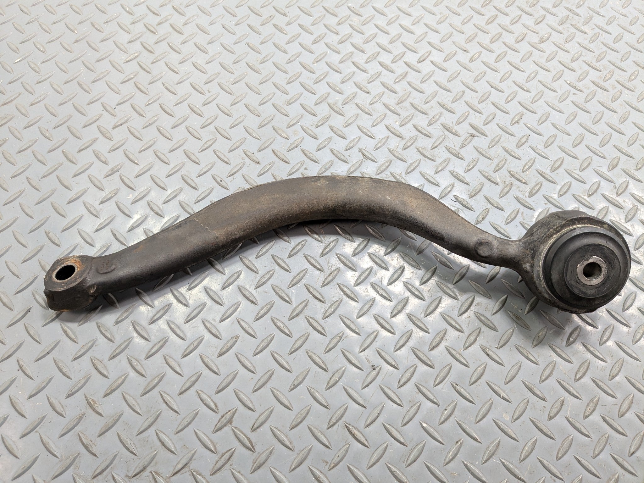 04 - 06 OEM BMW X5 FRONT LEFT DRIVER SIDE SUSPENSION LOWER FORWARD CONTROL ARM
