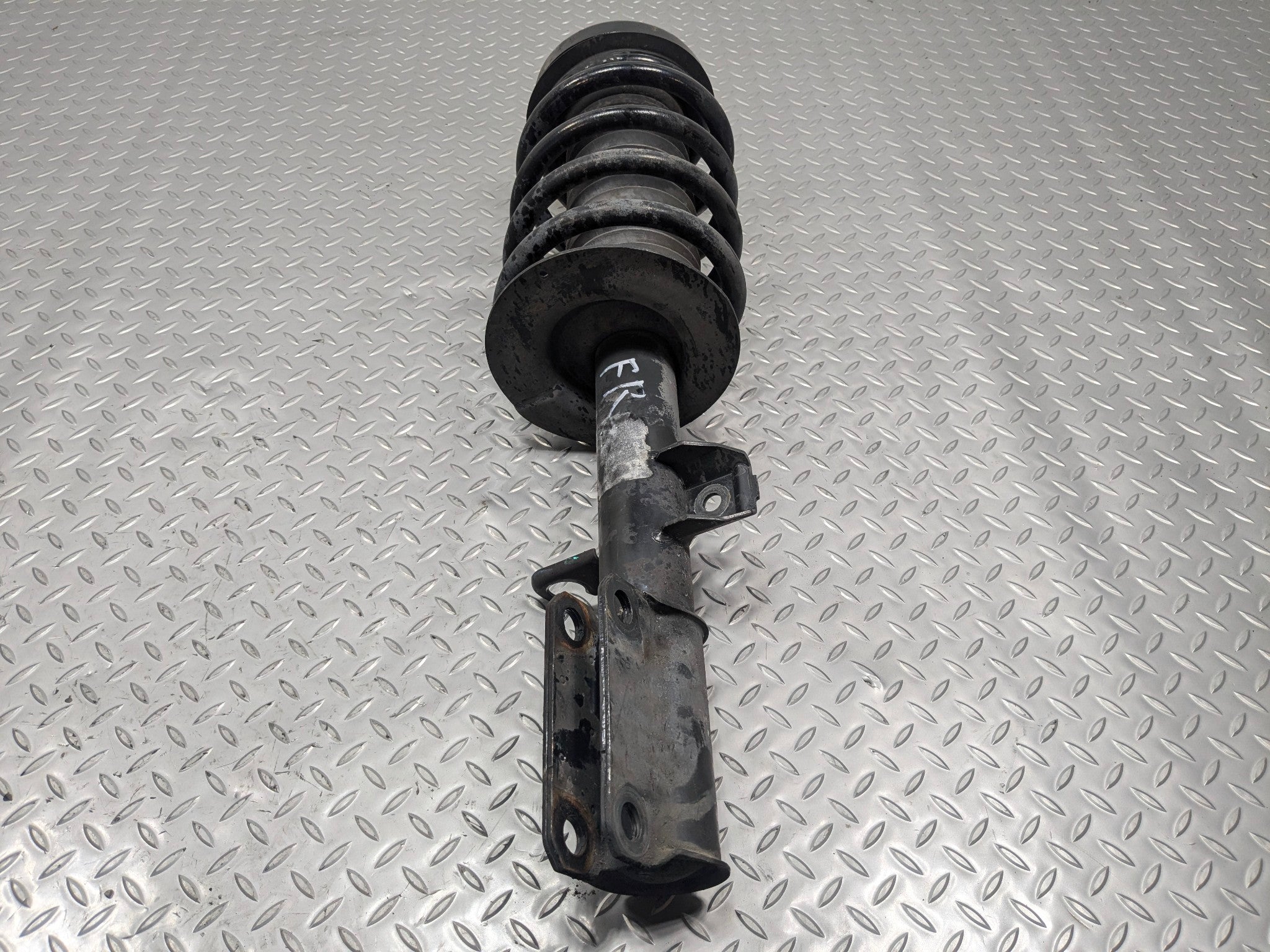 04 - 06 OEM BMW X5 FRONT RIGHT PASSENGER SIDE SHOCK STRUT SPRING ASSEMBLY 3.0L