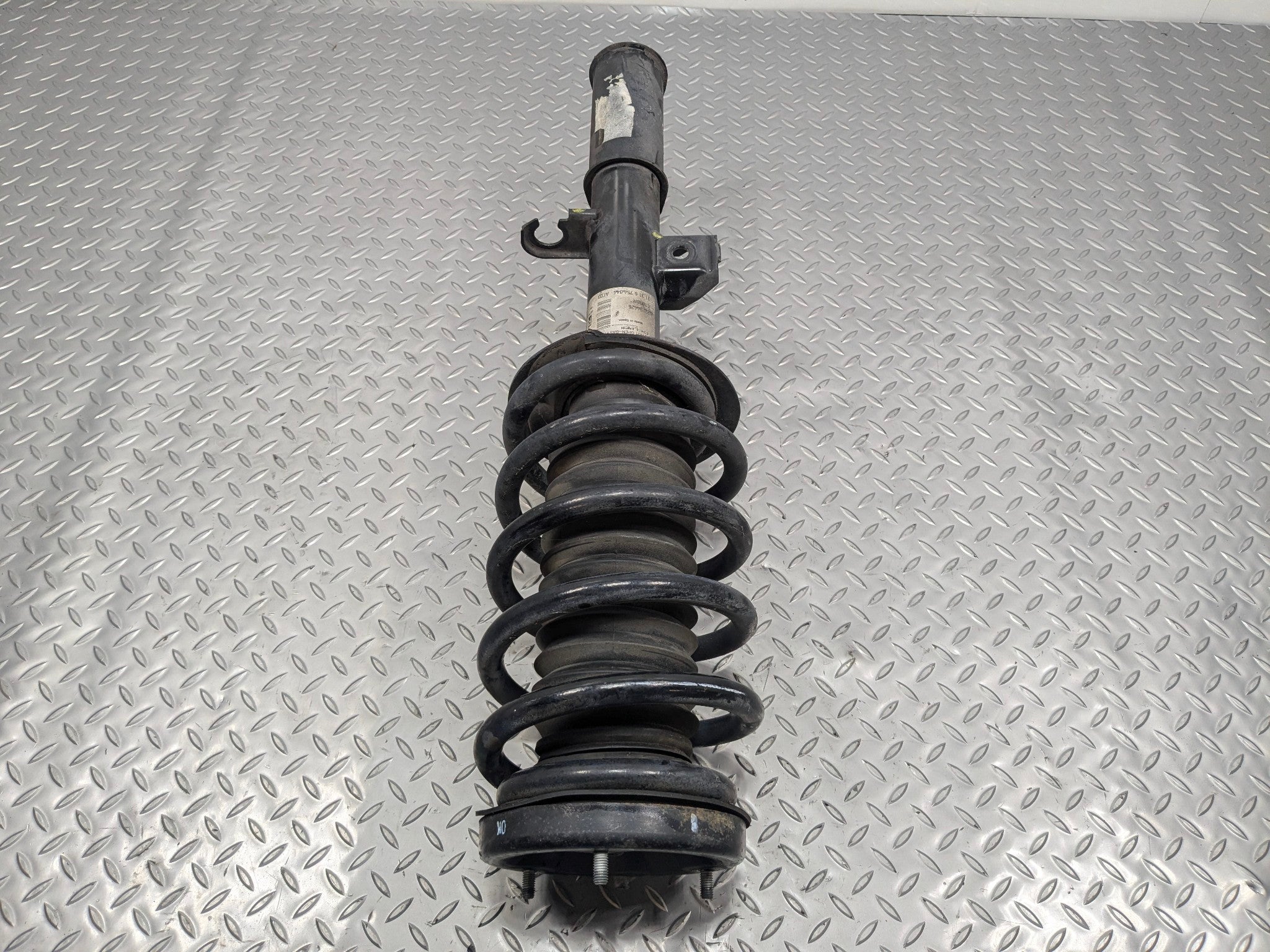 04 - 06 OEM BMW X5 FRONT RIGHT PASSENGER SIDE SHOCK STRUT SPRING ASSEMBLY 3.0L