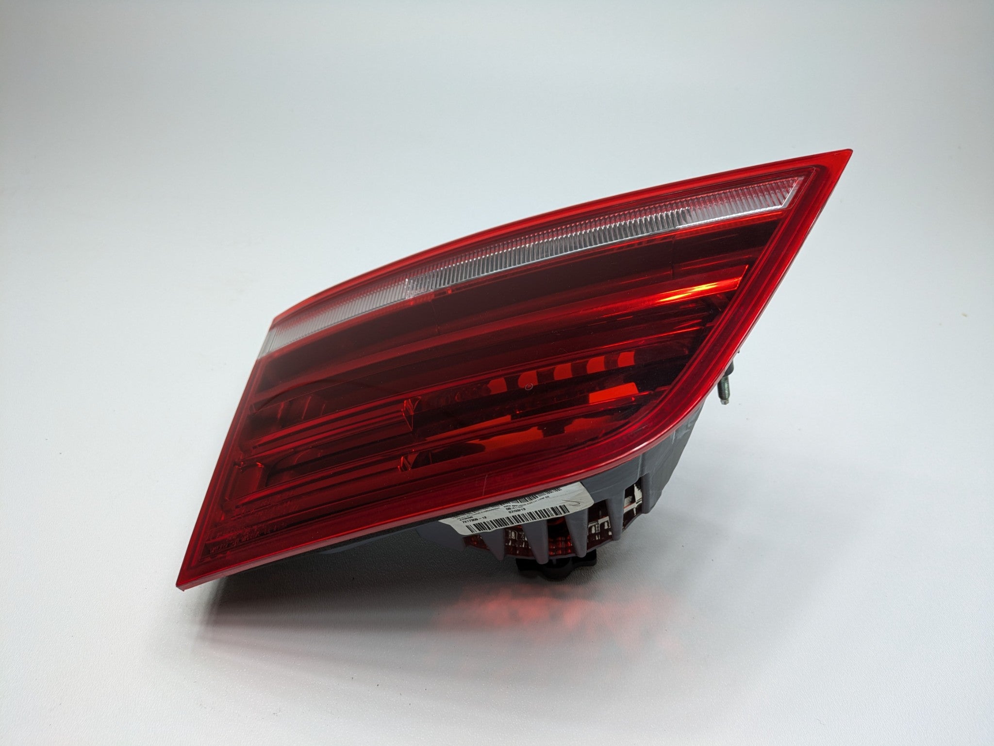 2010 - 2014 OEM BMW X3 LEFT DRIVER SIDE TAIL GATE MOUNTED TAIL LIGHT ASSEMBLY