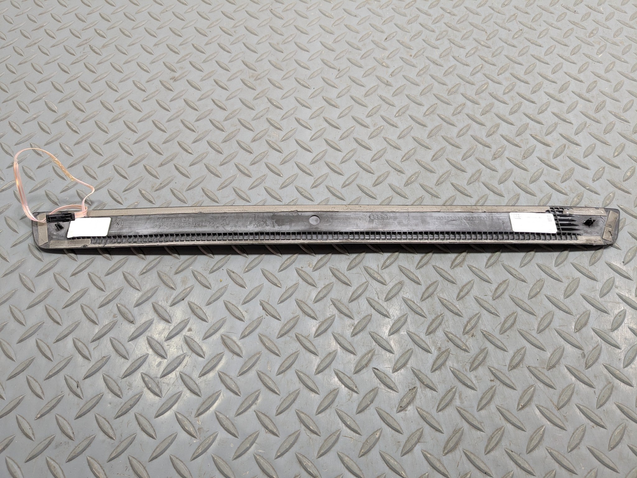 2017 - 2022 OEM AUDI S4 FRONT RIGHT PASSENGER SIDE DOOR SILL SCUFF PLATE TRIM