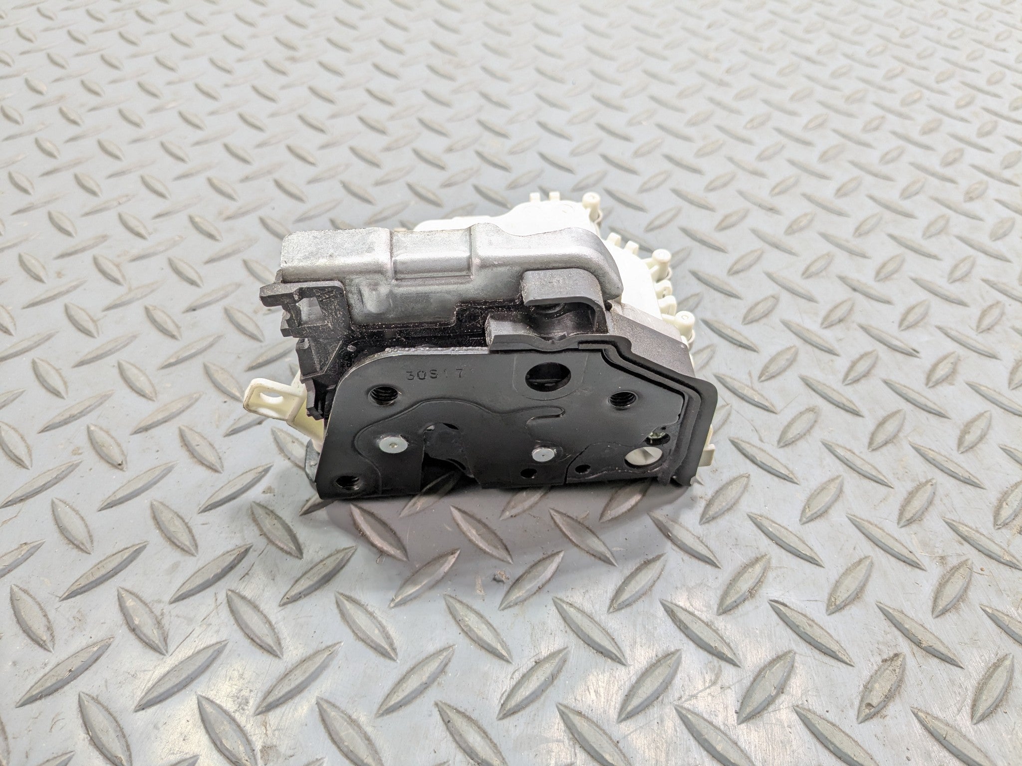 2017 - 2022 OEM AUDI S4 REAR LEFT DRIVER SIDE DOOR LATCH LOCK ACTUATOR ASSEMBLY